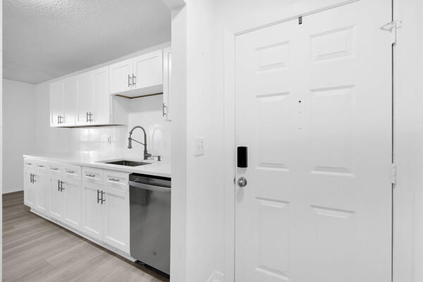 150 Pineview Road J6
