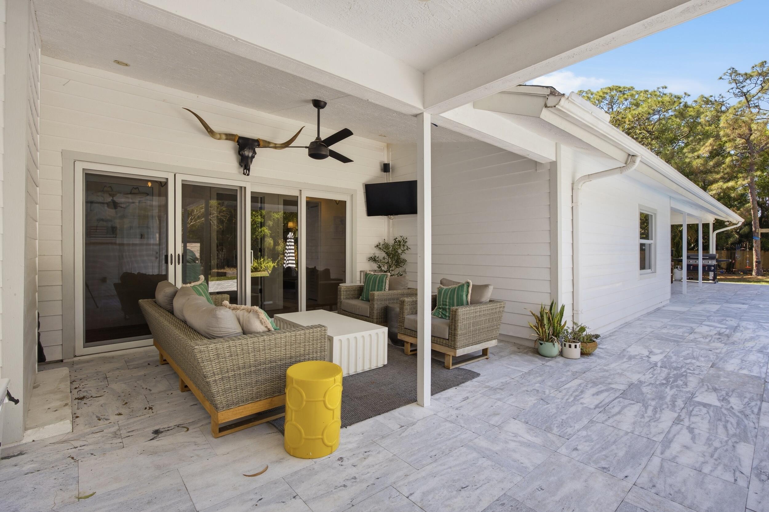 17655 Alexander Run, Farms