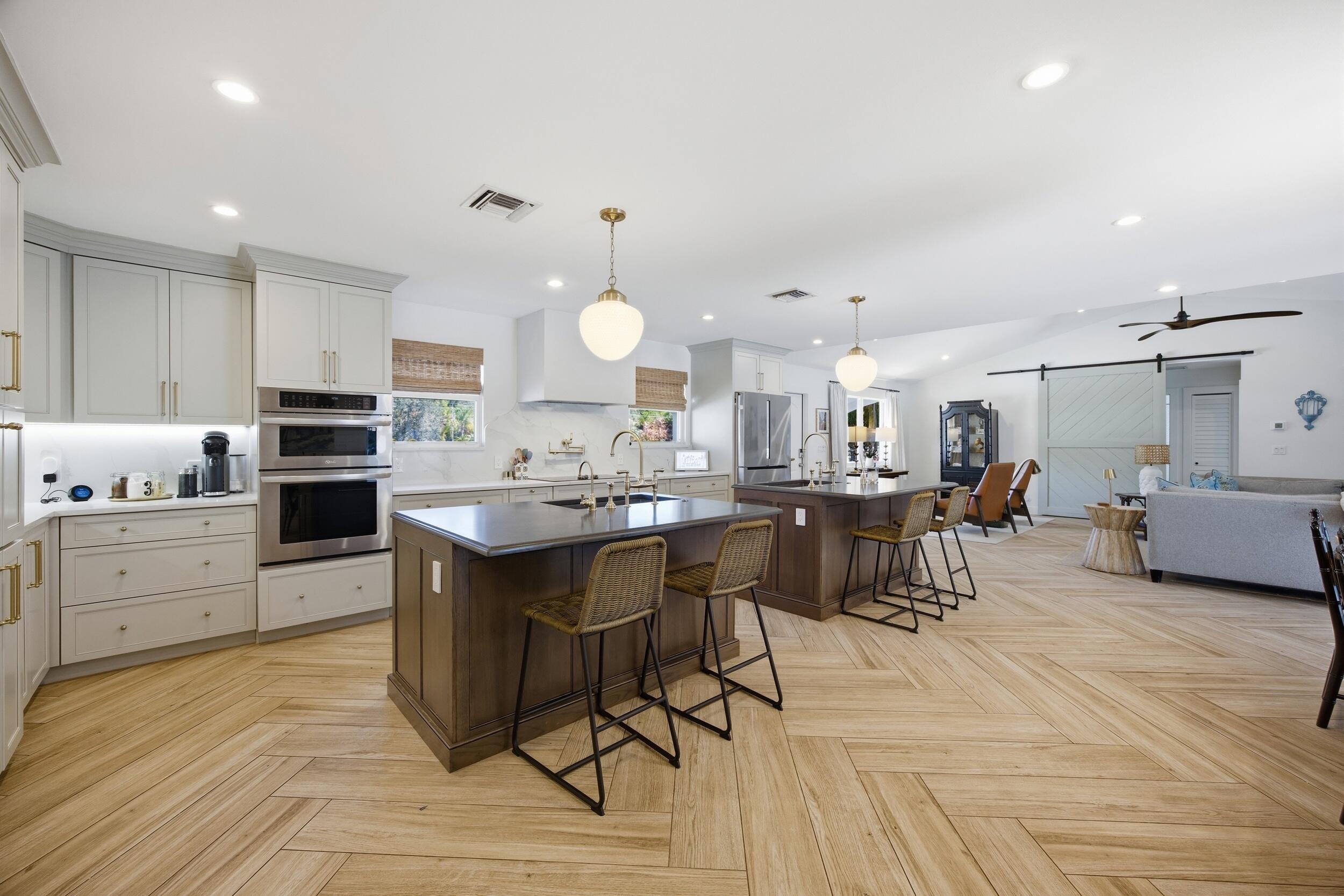 17655 Alexander Run, Farms