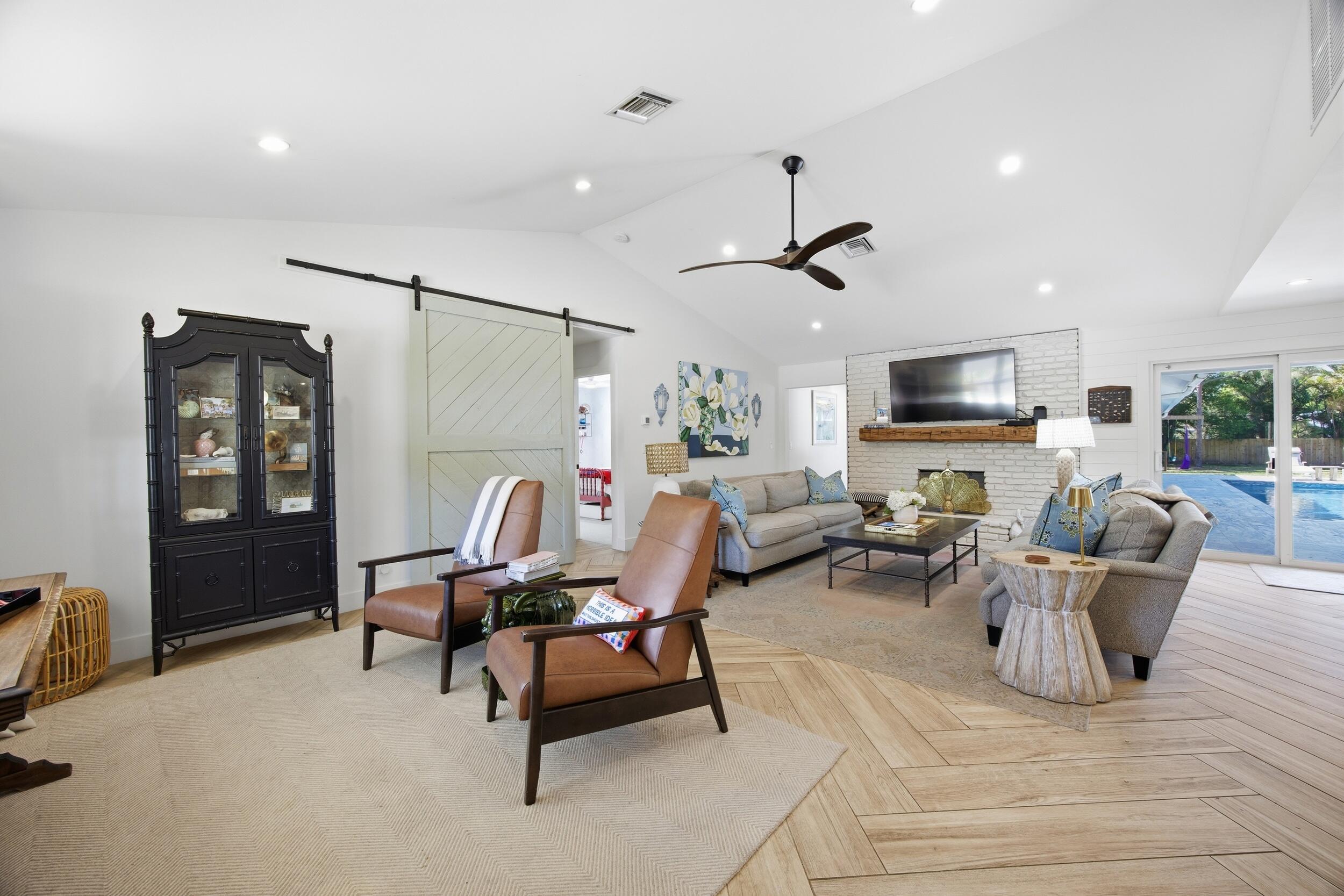 17655 Alexander Run, Farms