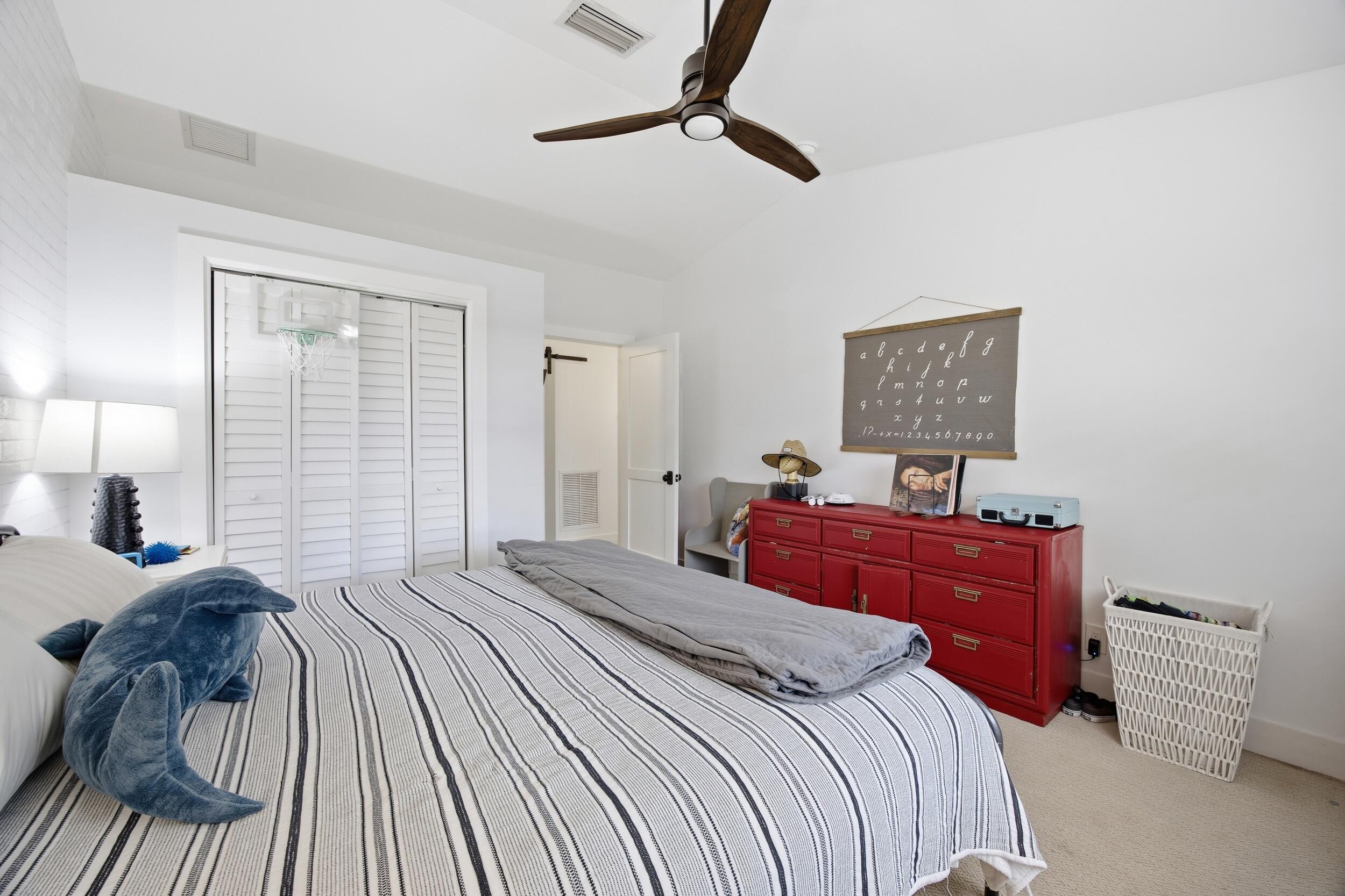 17655 Alexander Run, Farms