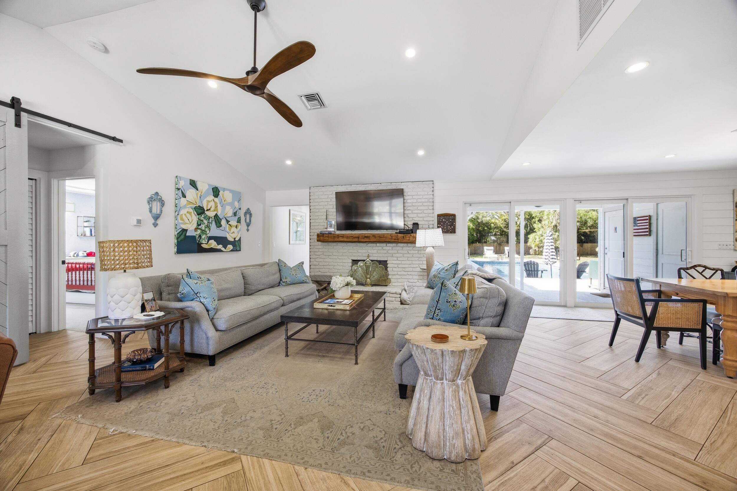 17655 Alexander Run, Farms