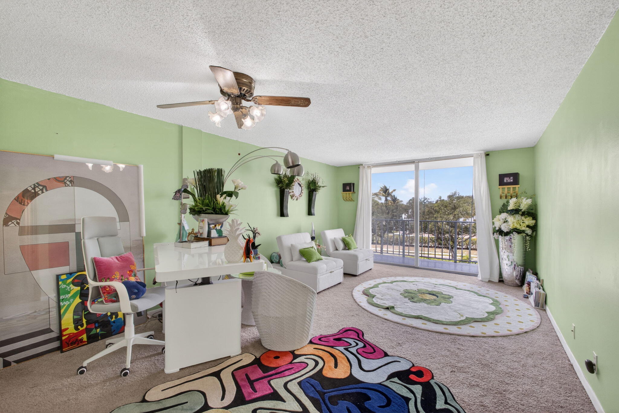 500 Executive Center Drive 3f