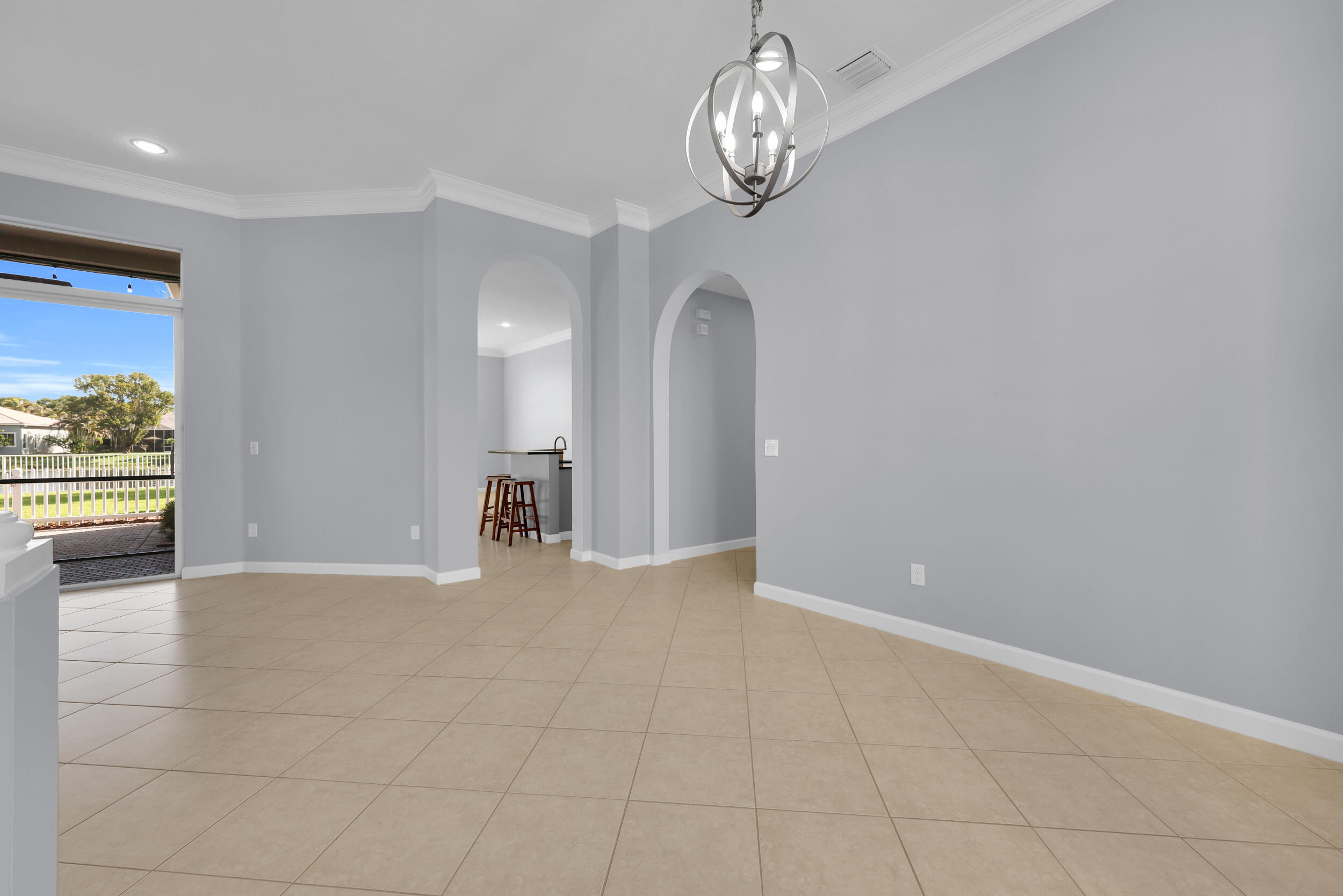 7041 SE Bay Hill Drive