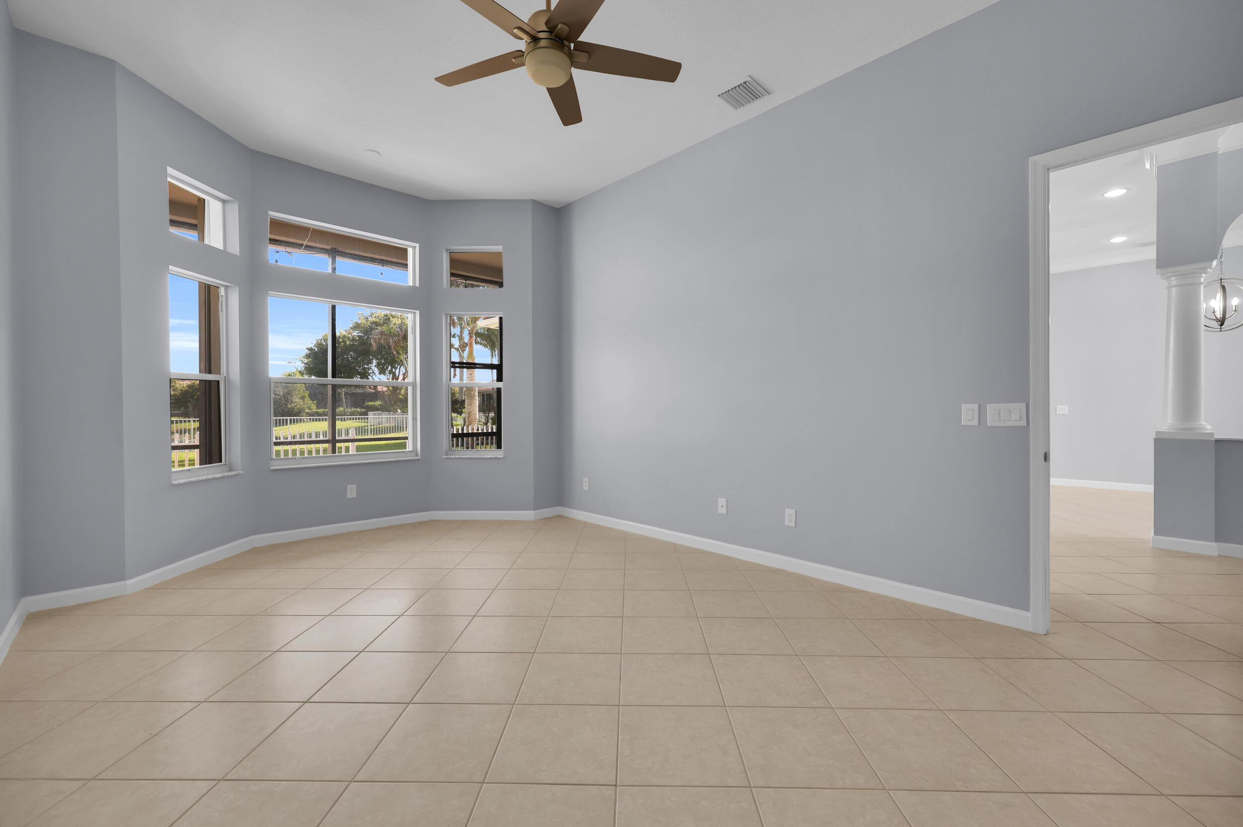 7041 SE Bay Hill Drive
