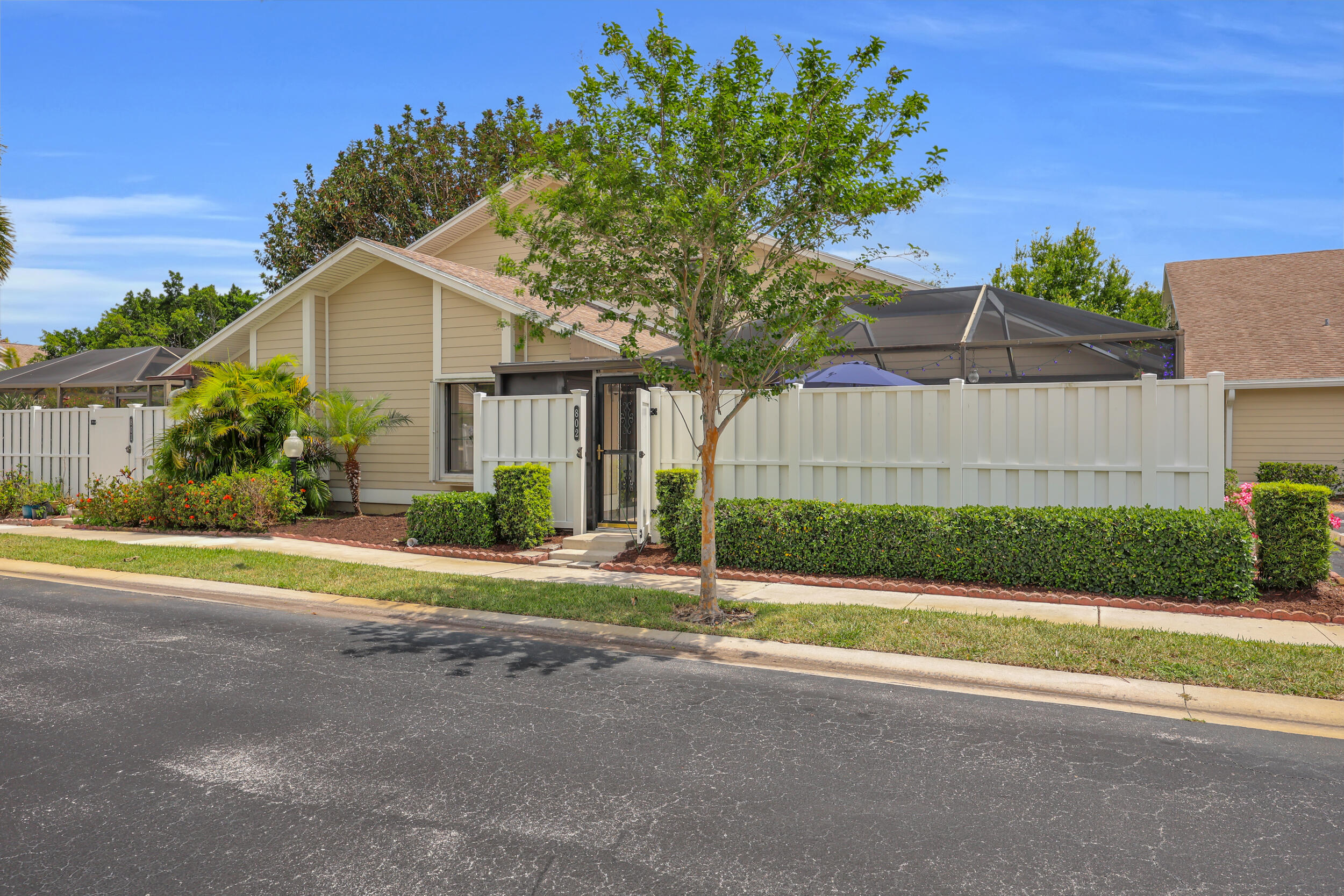 802 Summerwinds Lane