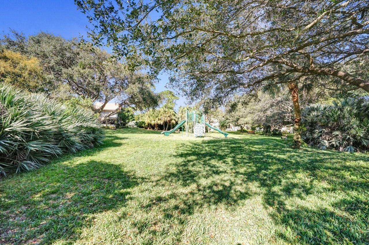 260 Seabreeze Circle