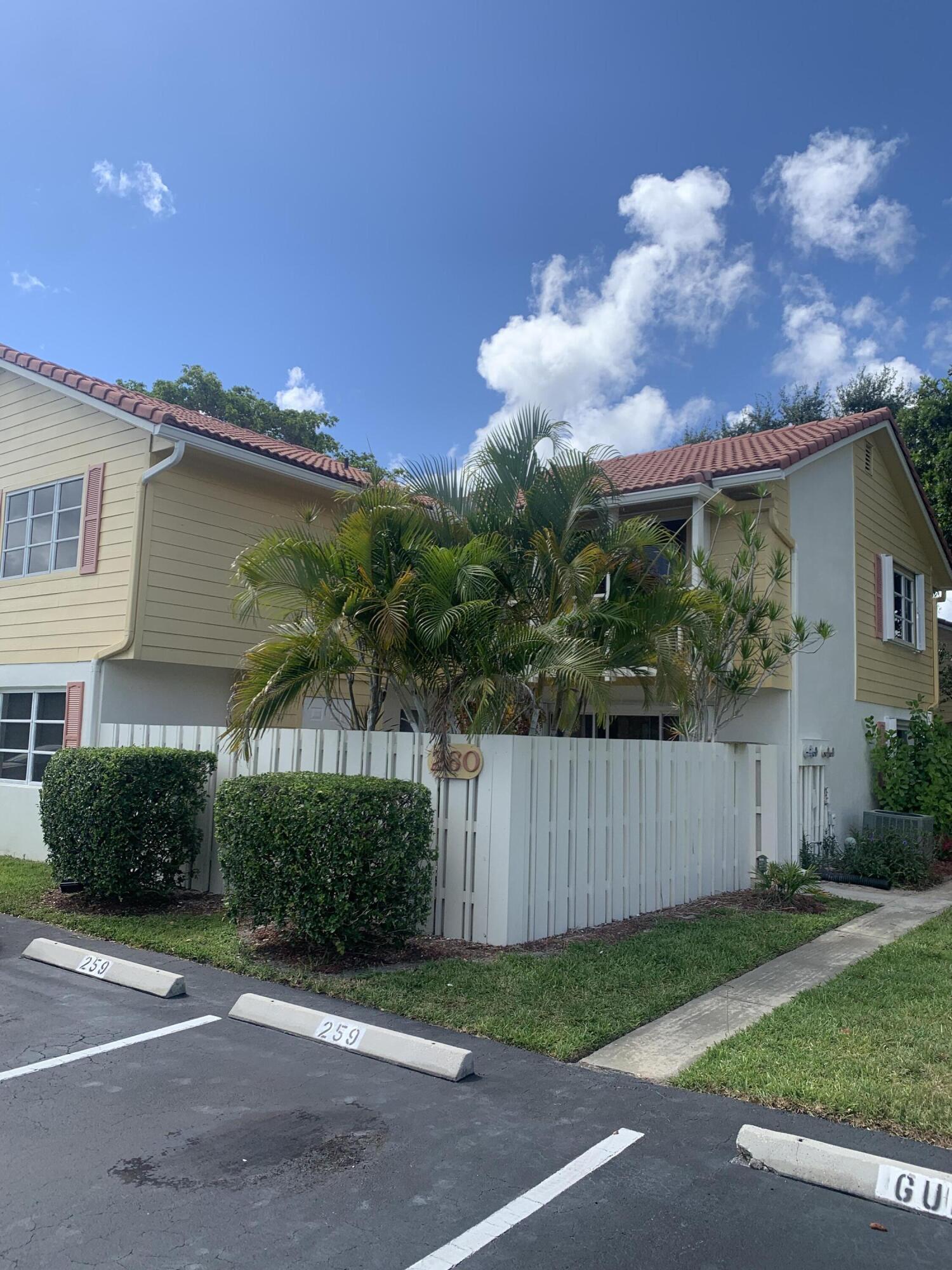 260 Seabreeze Circle