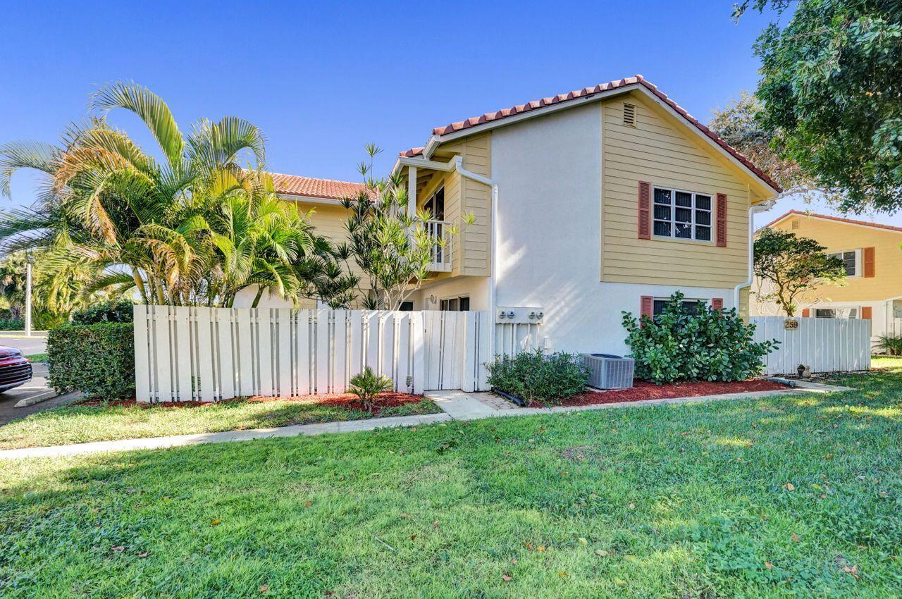 260 Seabreeze Circle