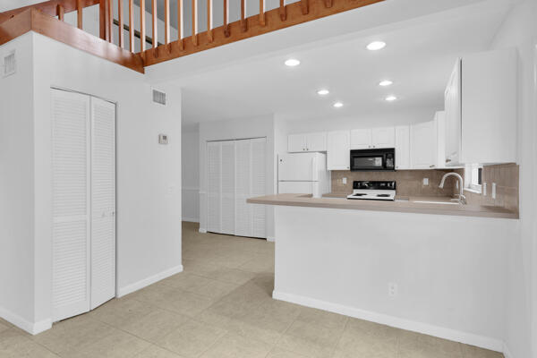 426 N Cypress Drive A