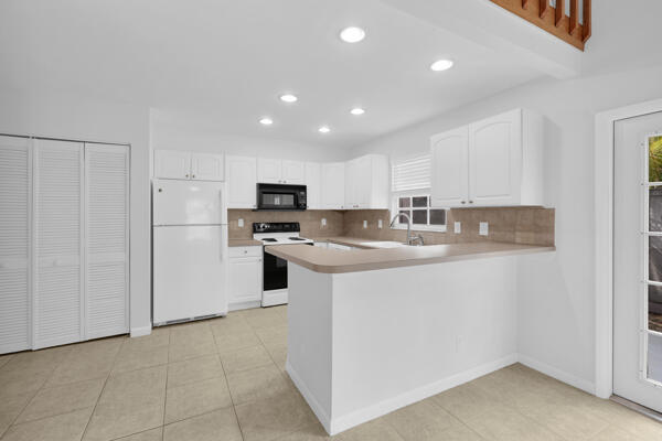 426 N Cypress Drive A