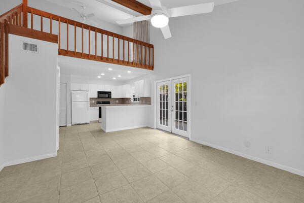 426 N Cypress Drive A