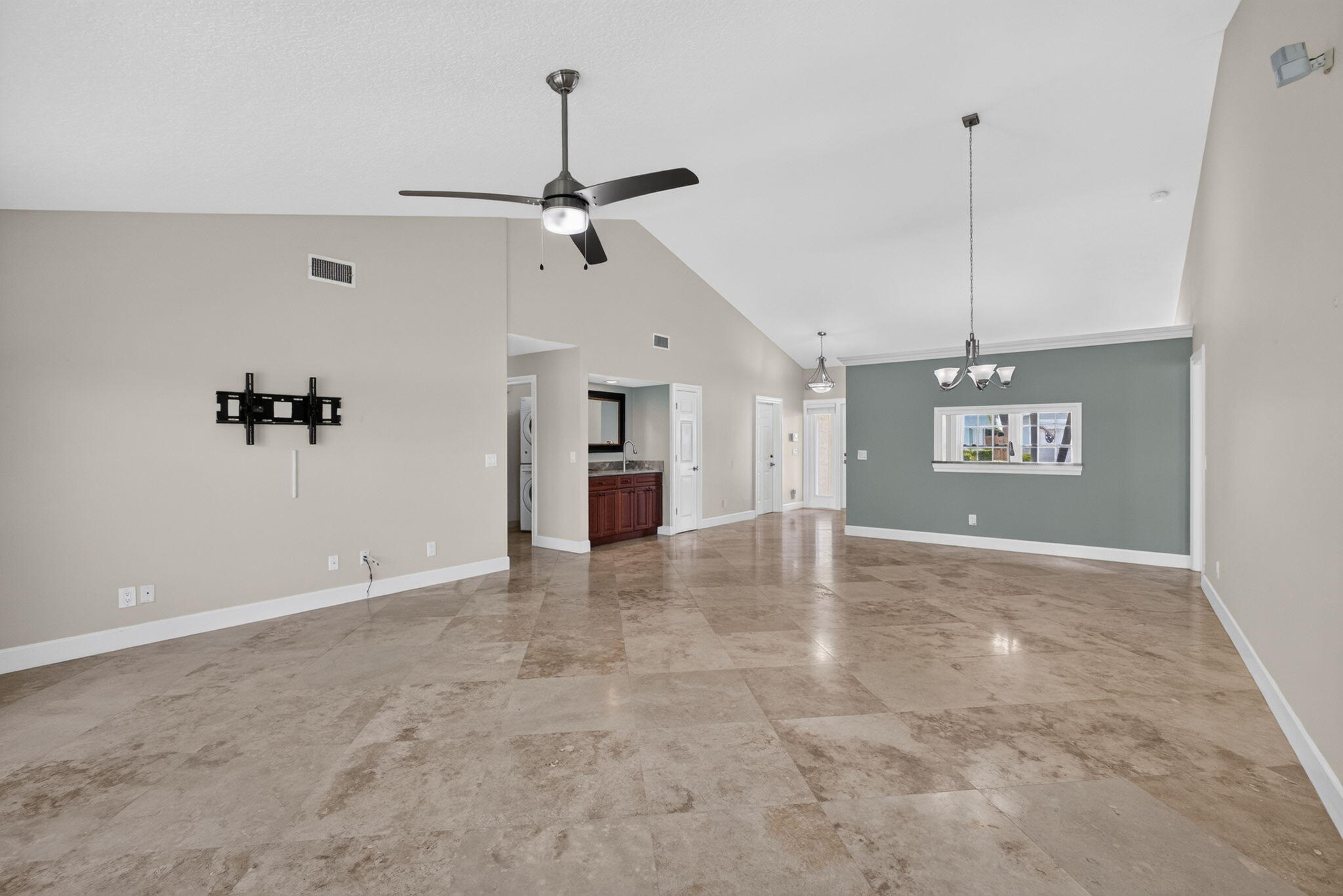 114 Palomino Drive