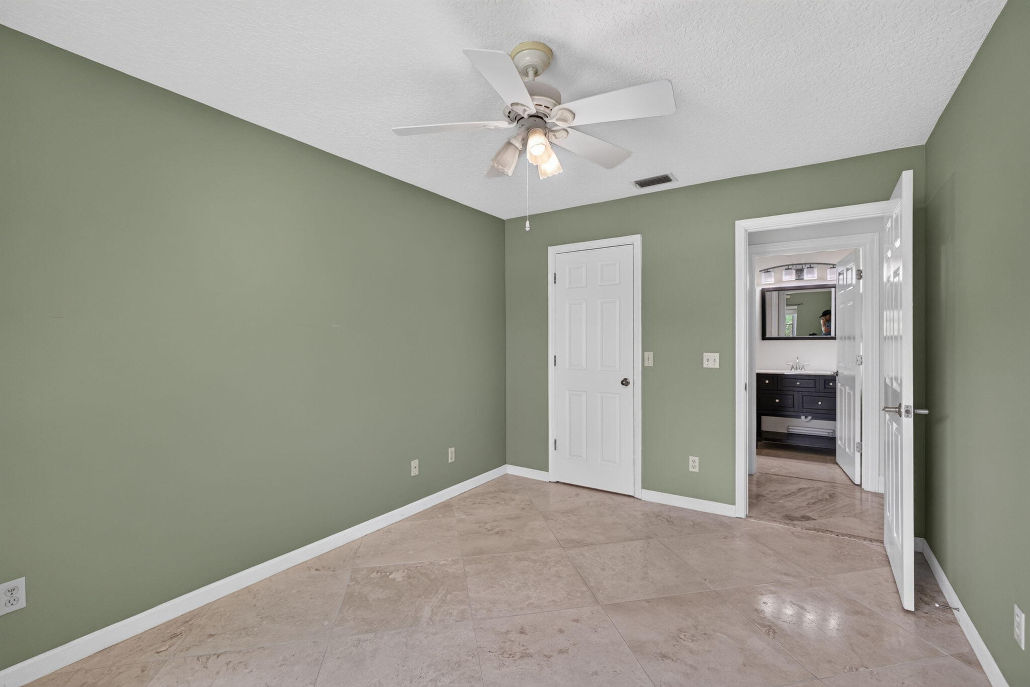 114 Palomino Drive
