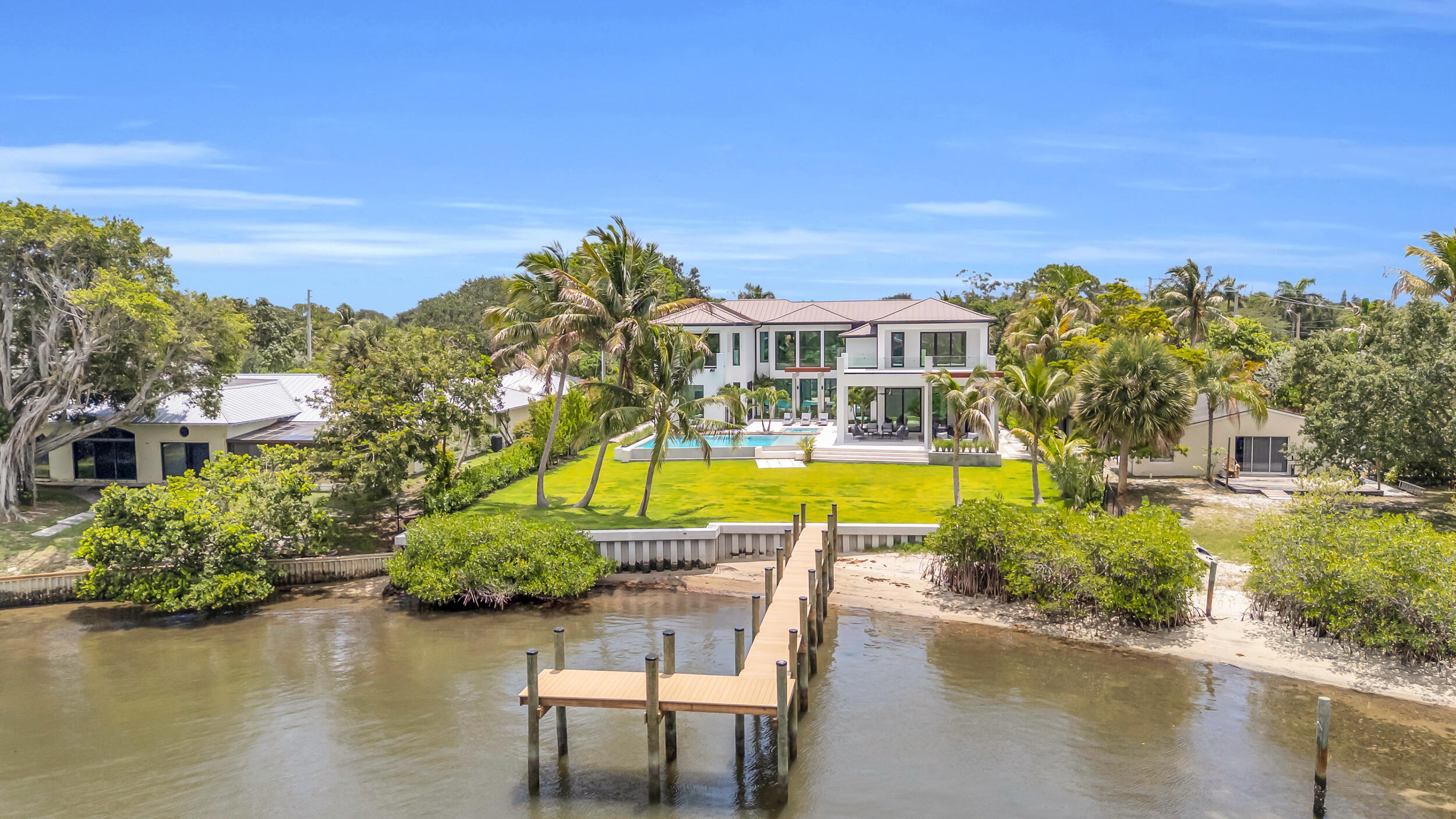 19175 W Riverside Drive
