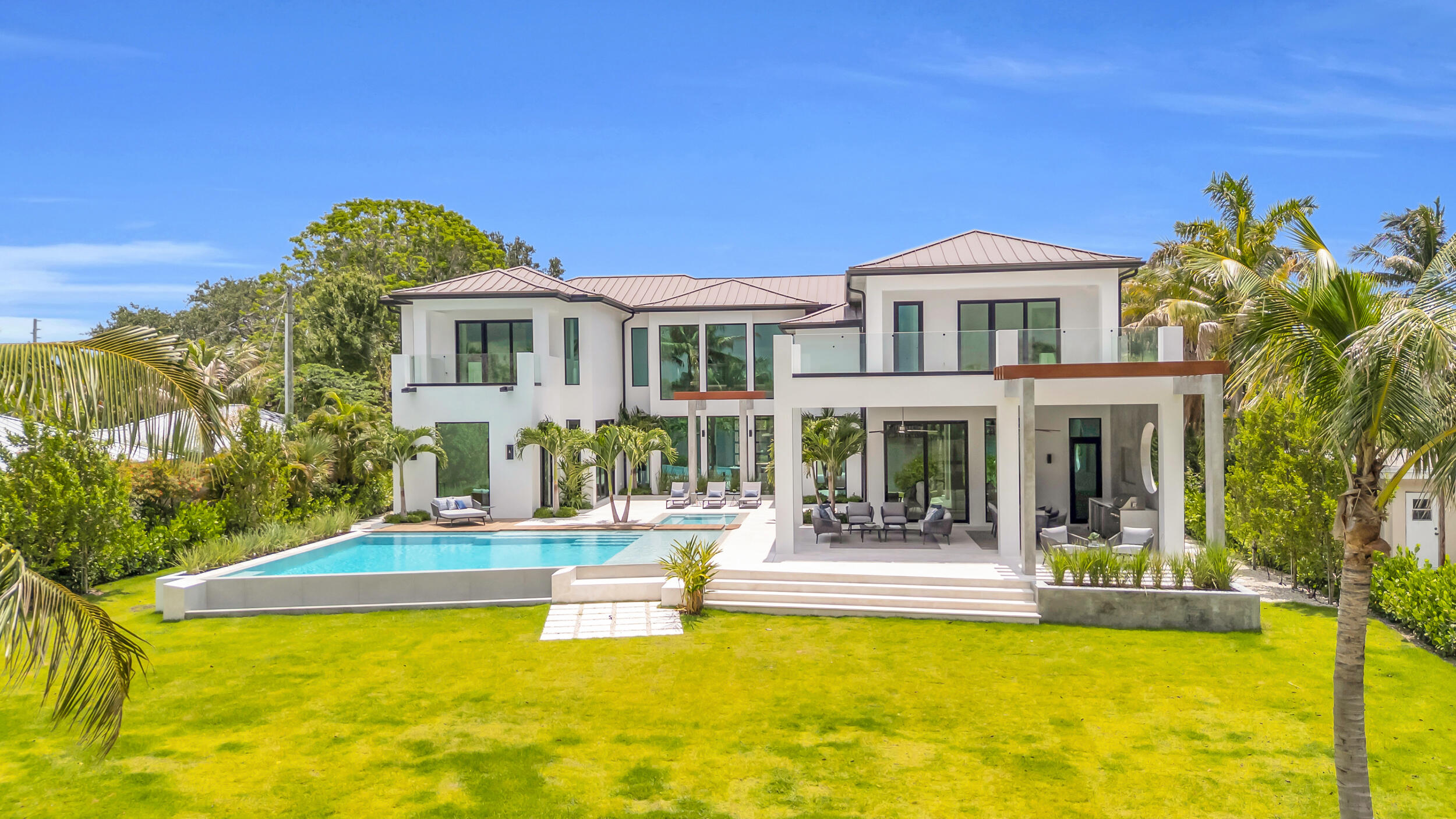 19175 W Riverside Drive