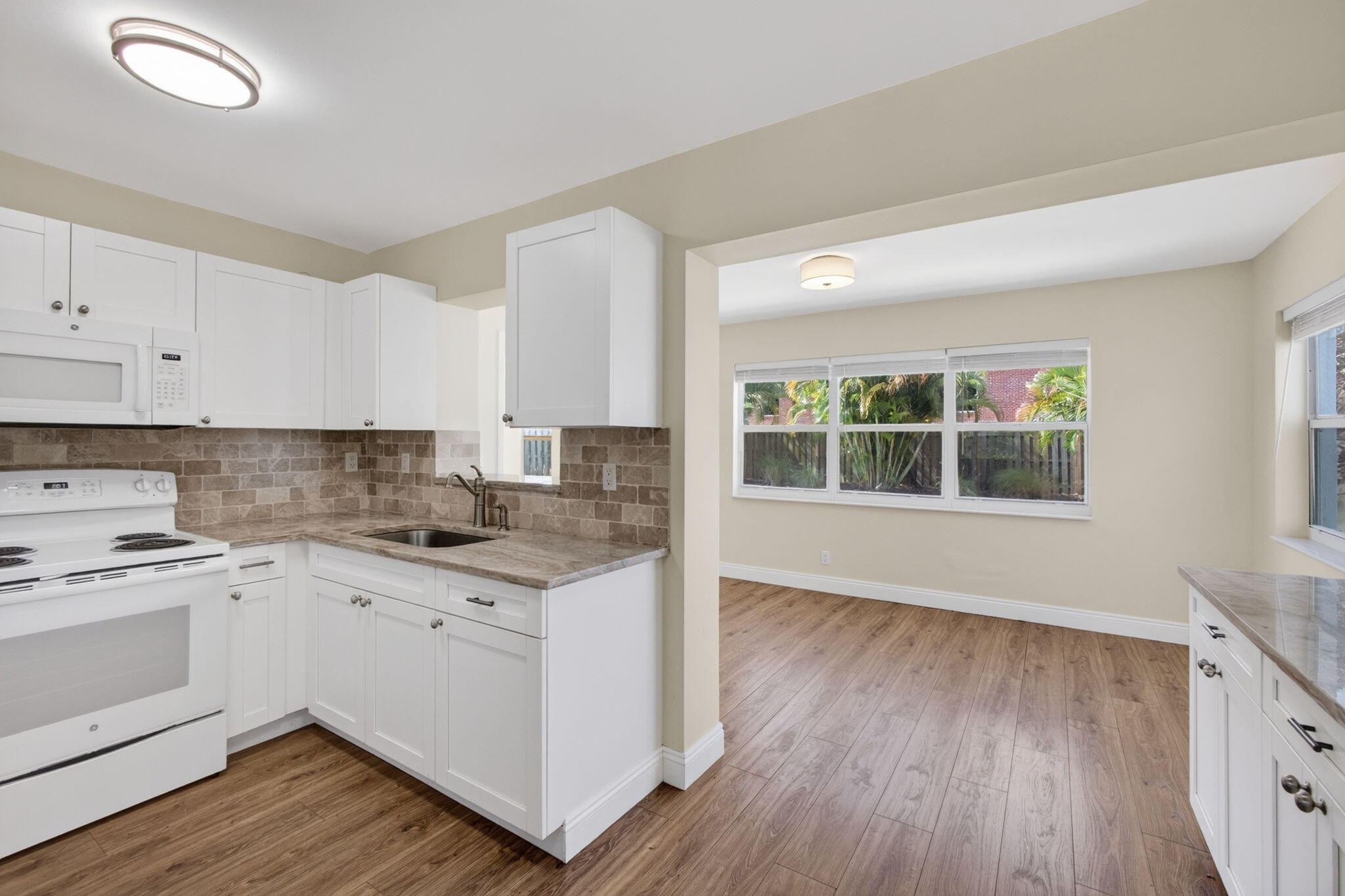 1333 W 31st Street