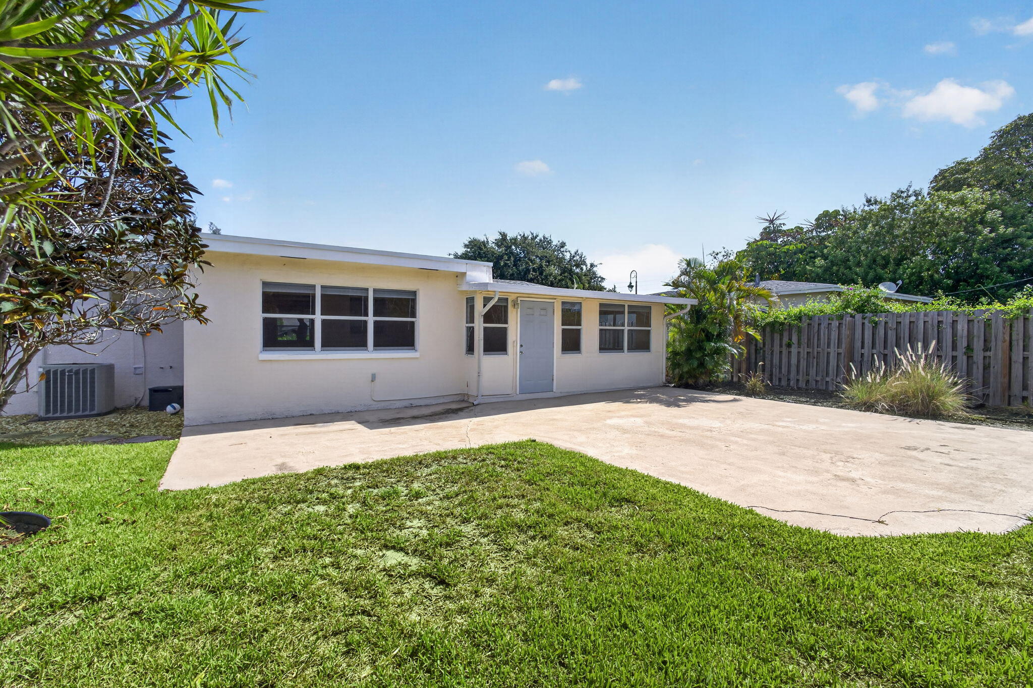 1333 W 31st Street