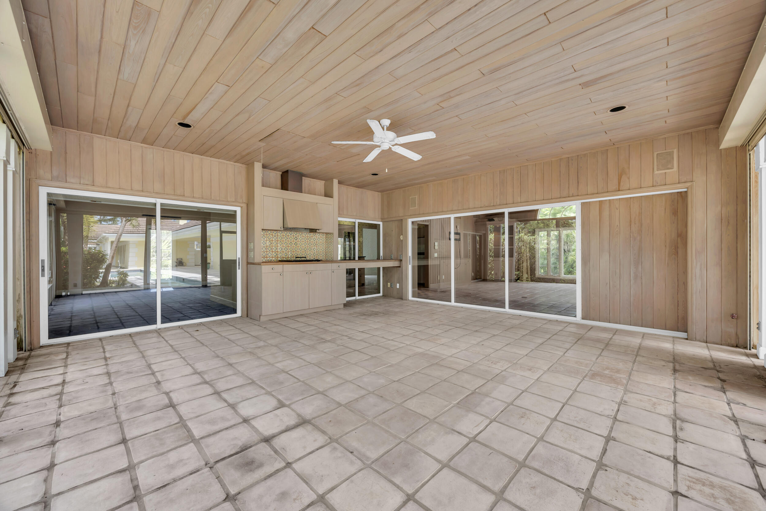 7101 SE Golfhouse Drive