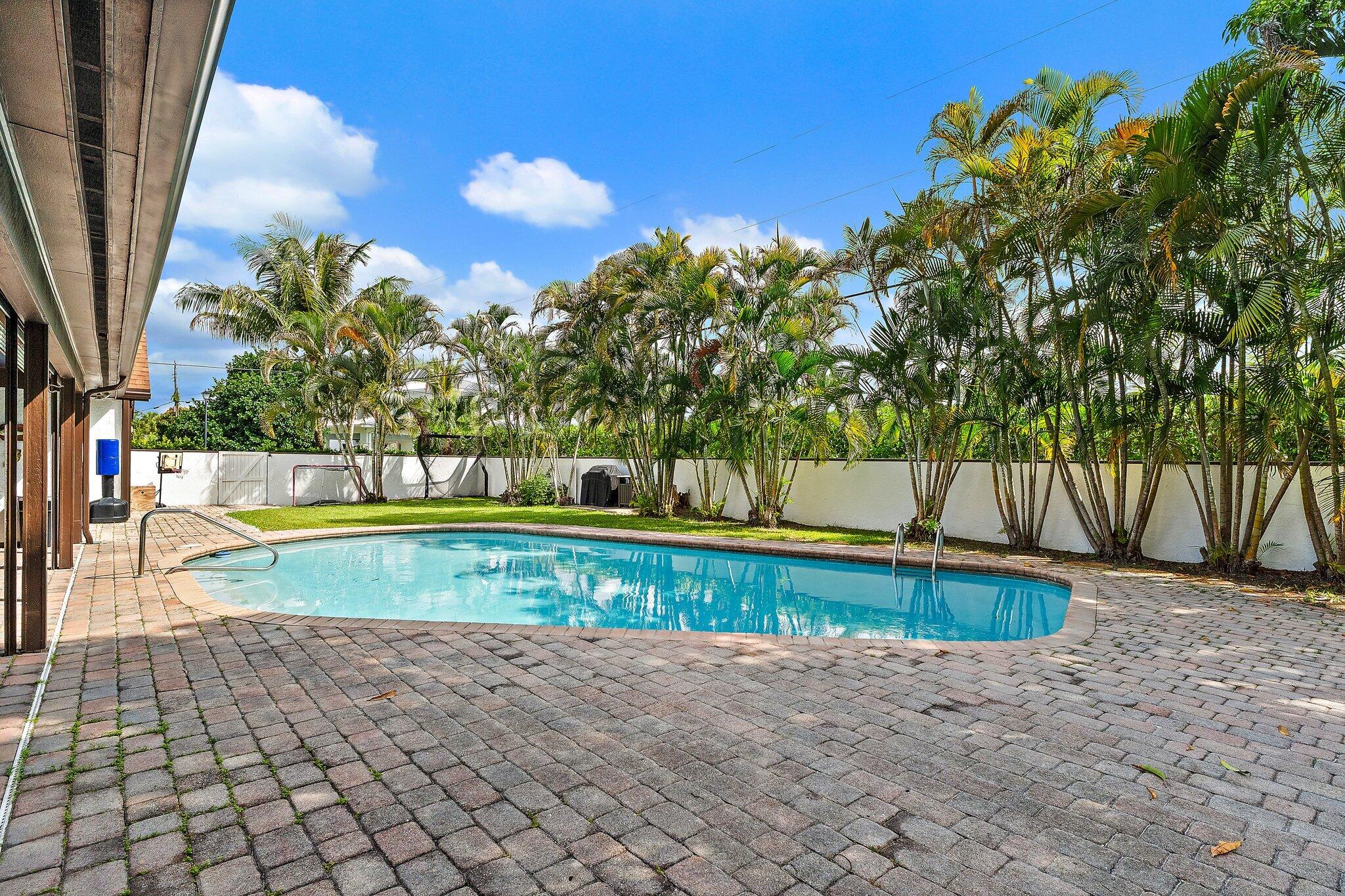 88 River Drive