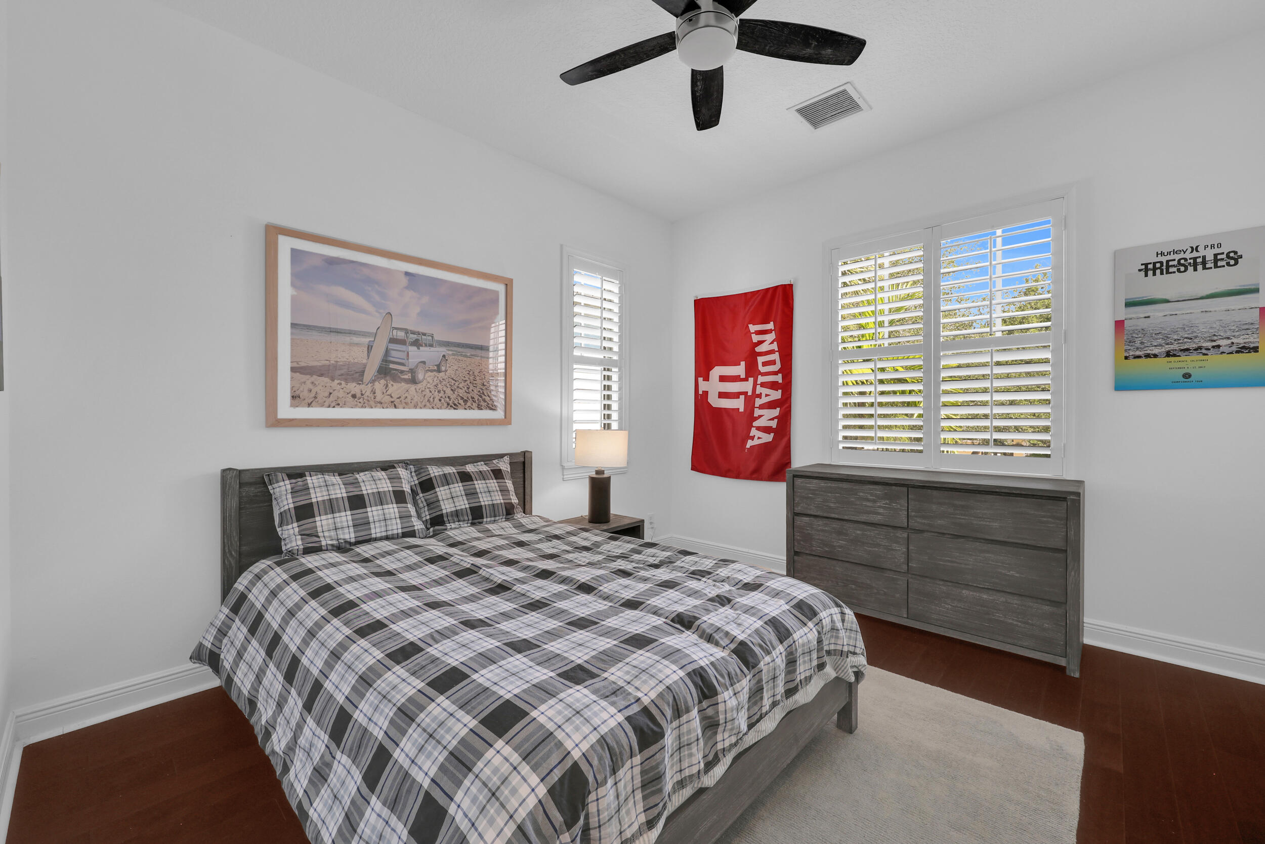 212 W Bay Cedar Circle