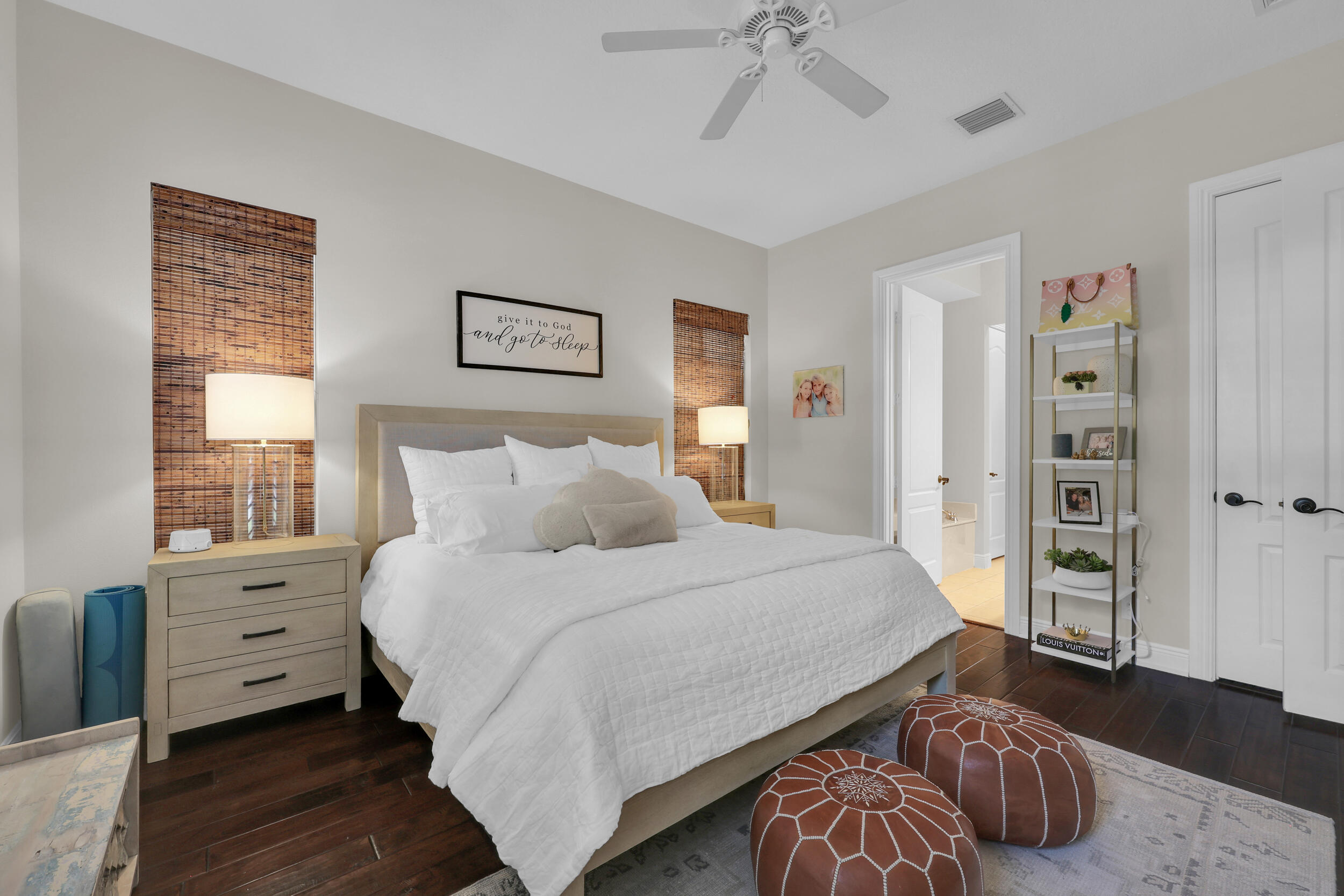 212 W Bay Cedar Circle