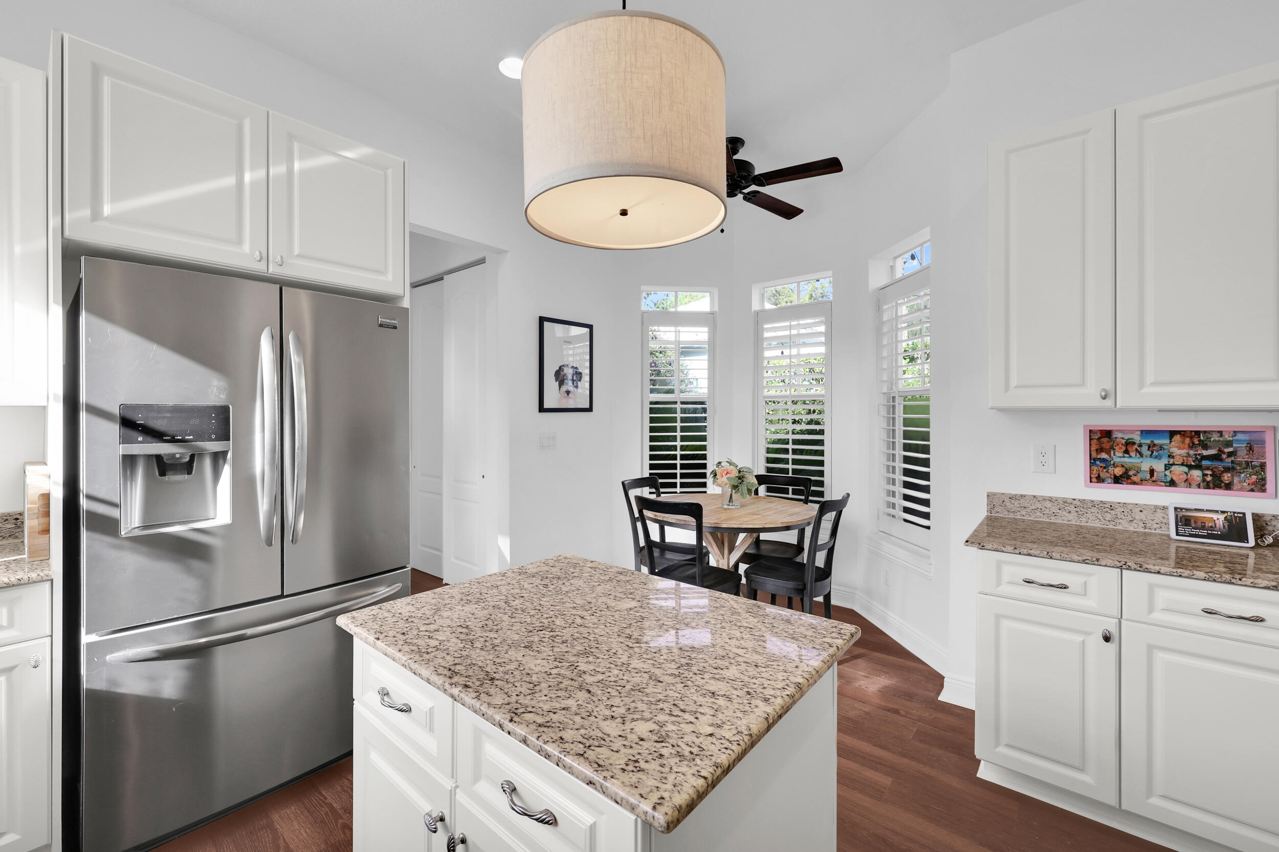 212 W Bay Cedar Circle
