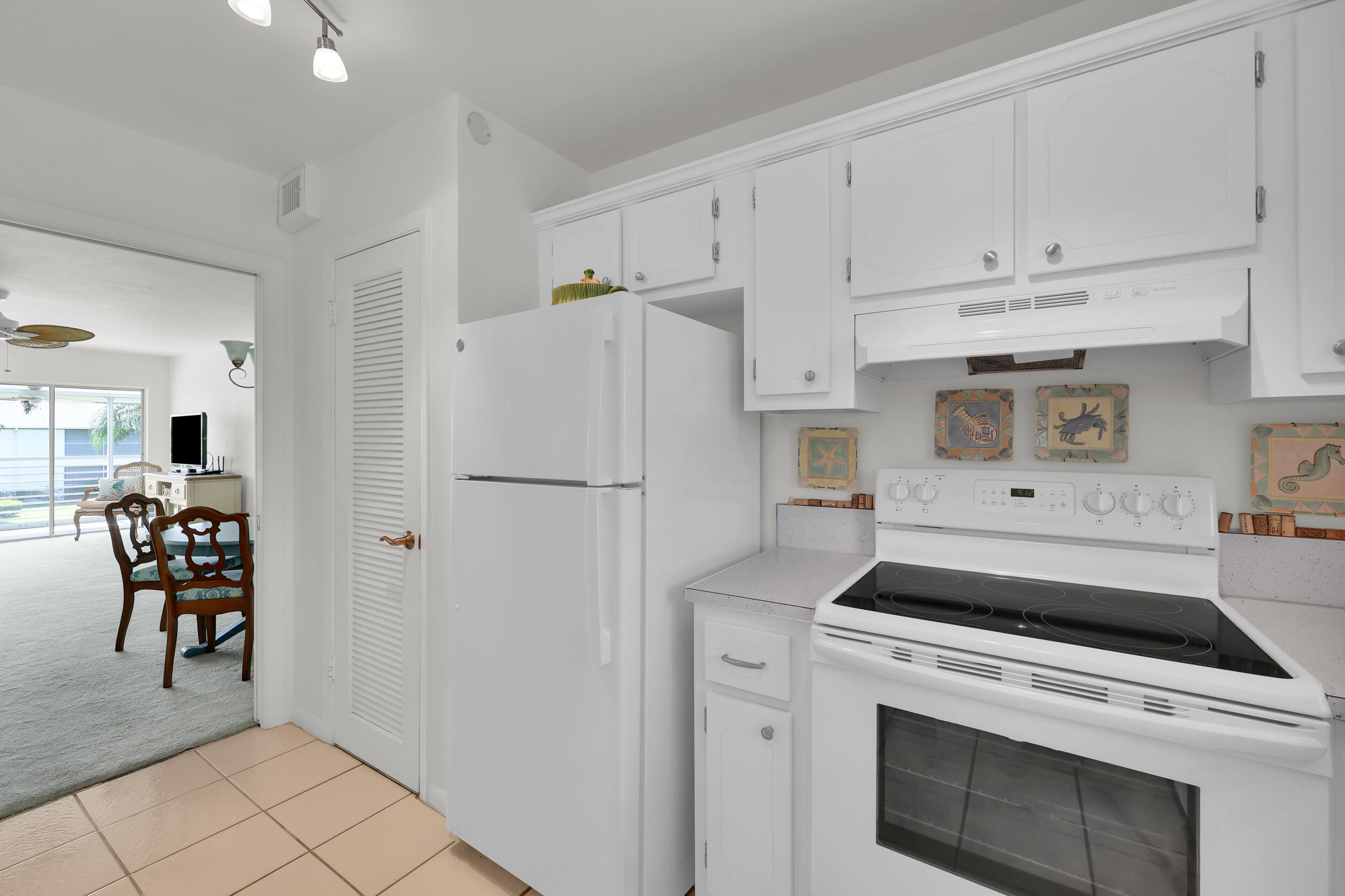 4 Garden Street 204n