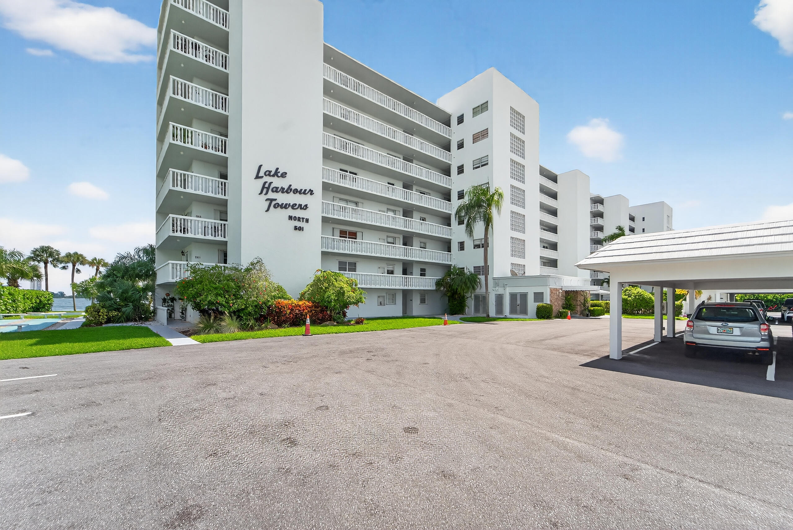 501 LAKE SHORE Drive 206