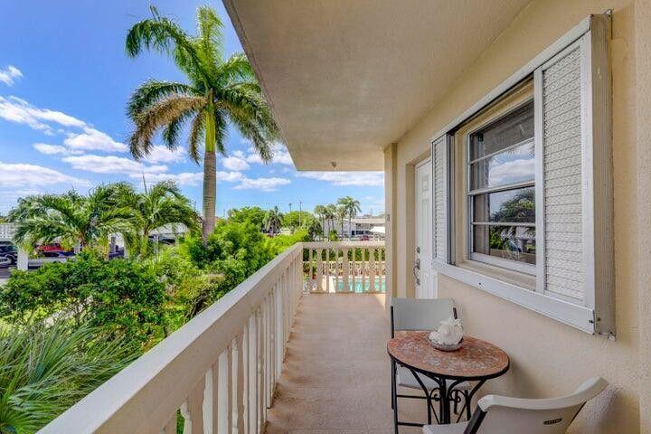 501 LAKE SHORE Drive 206