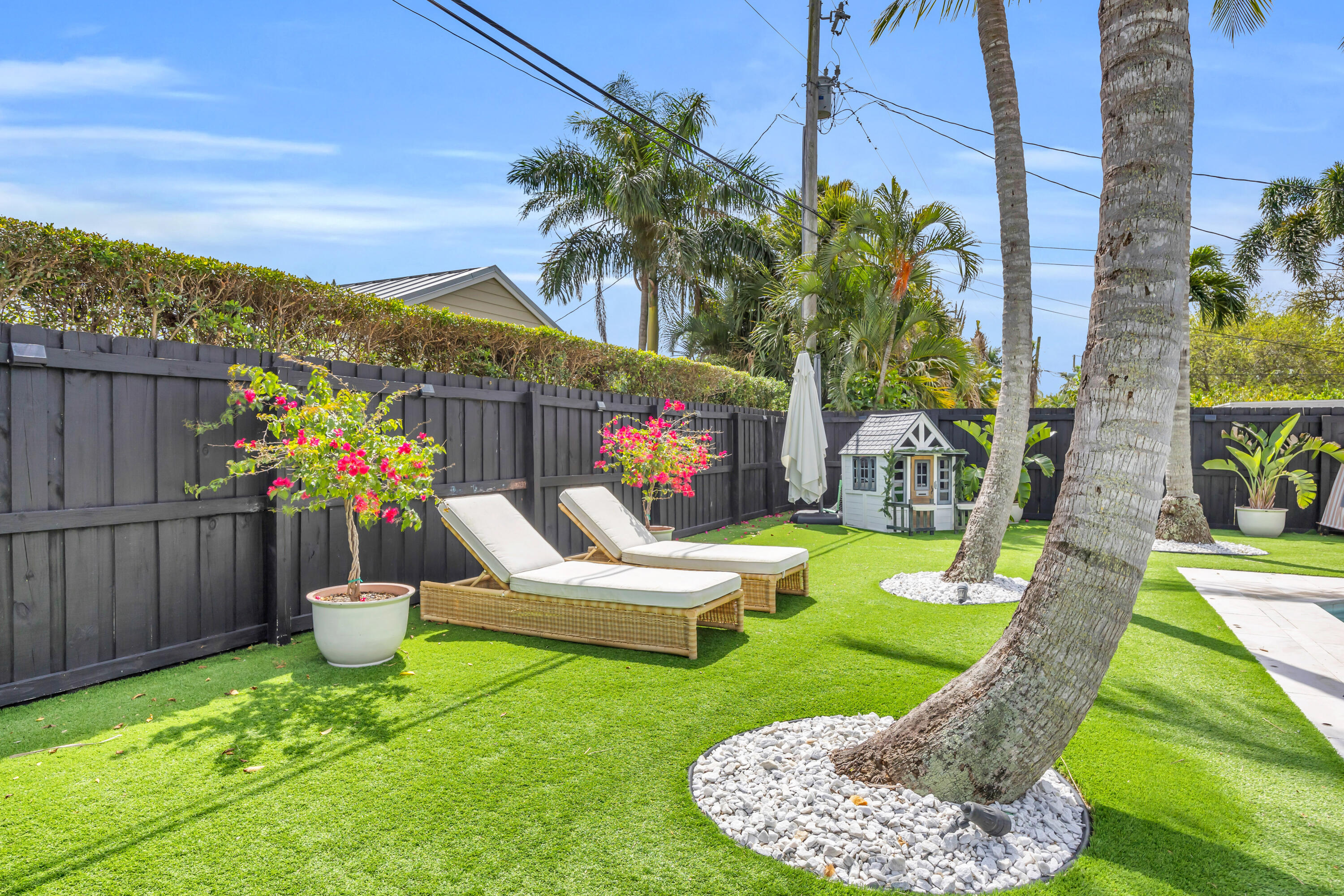 366 ELM Avenue