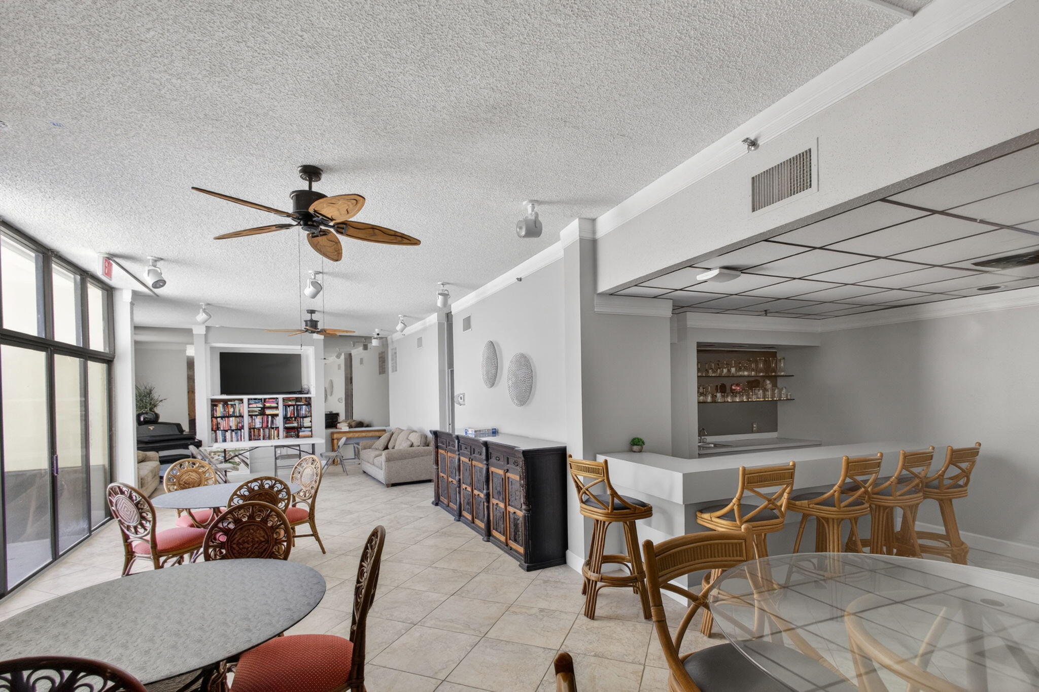 400 Ocean Trail Way 408