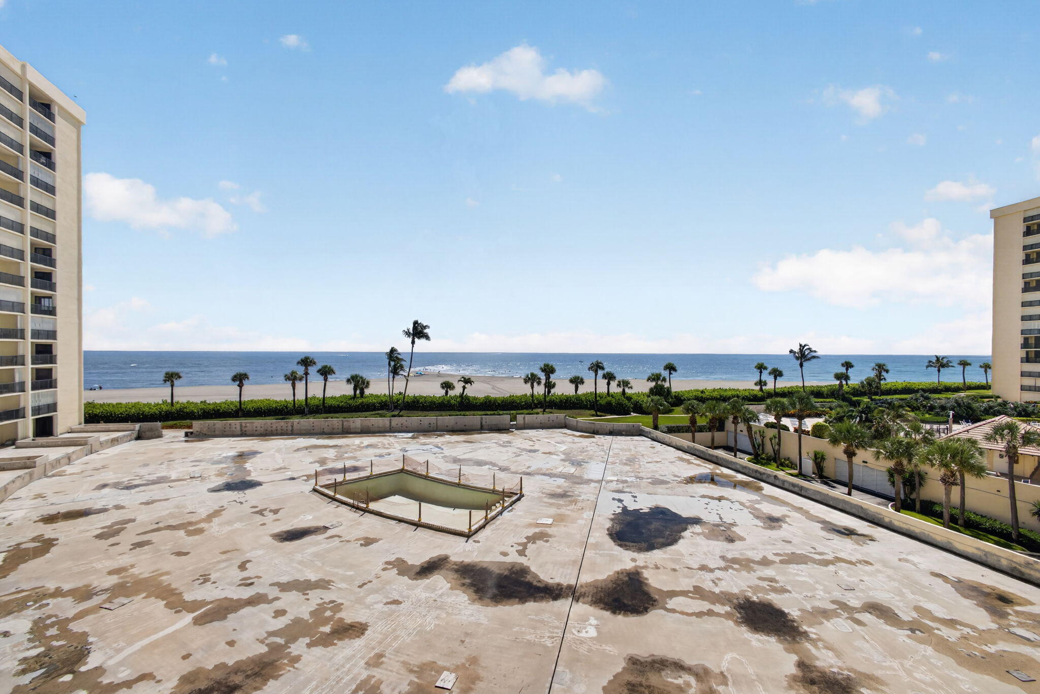 400 Ocean Trail Way 408