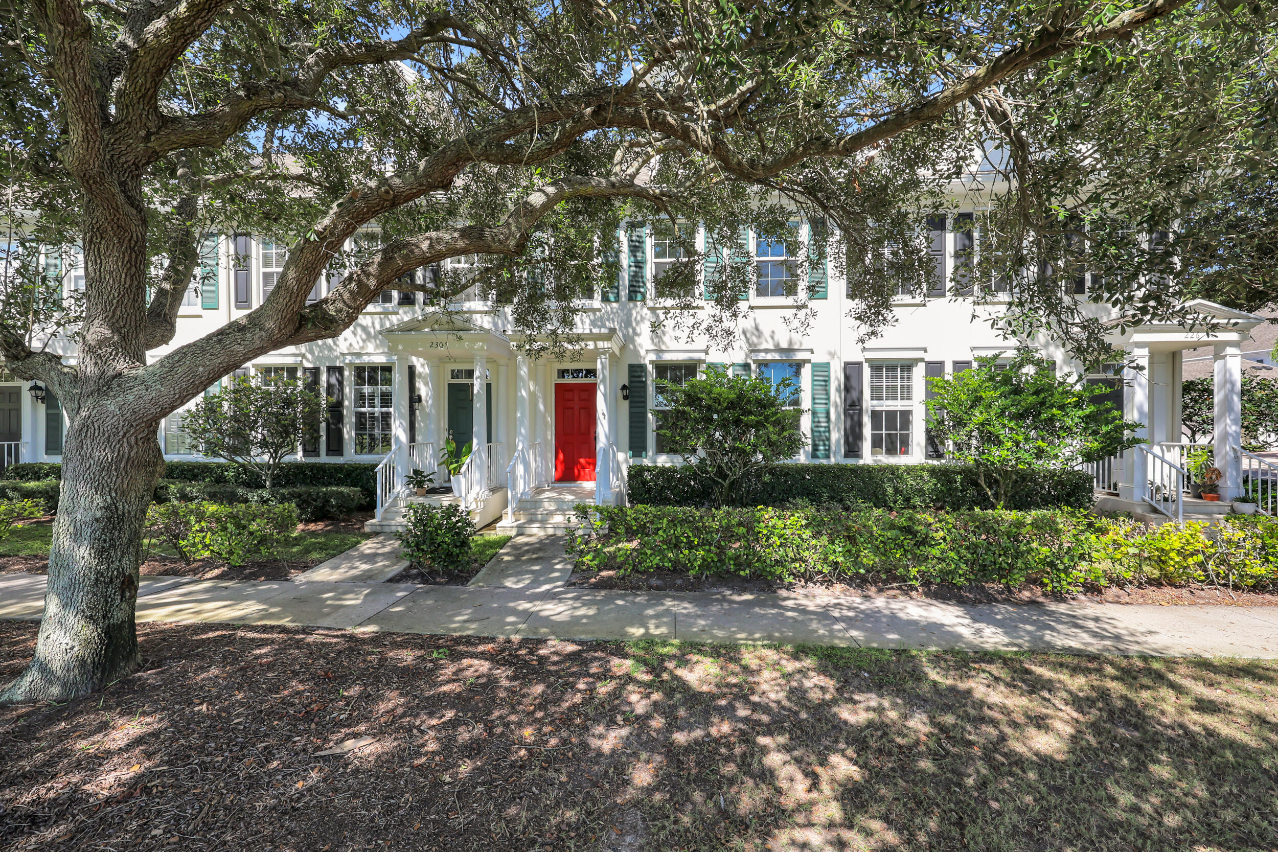 228 Murray Court