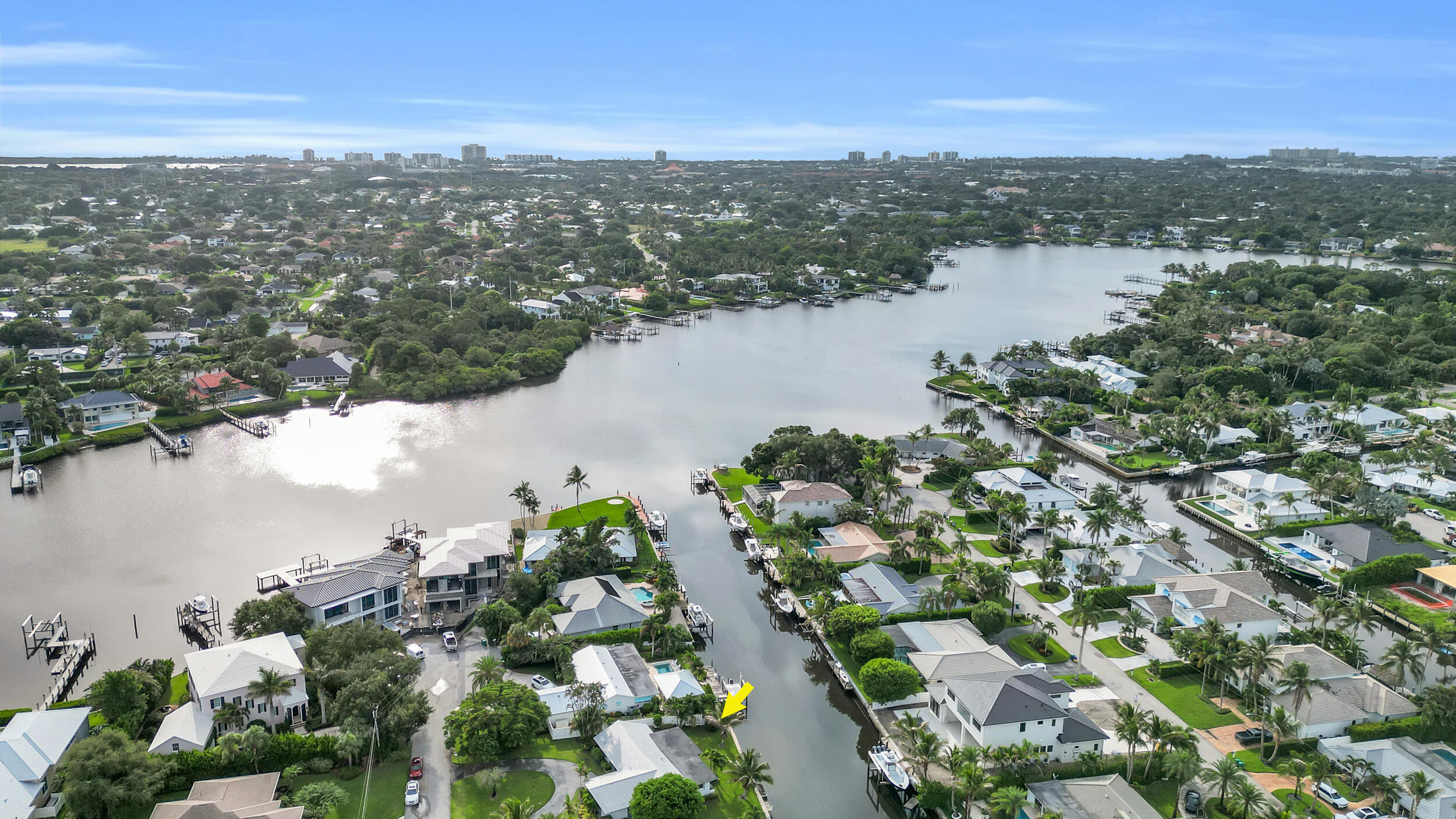 16 Country Club Circle