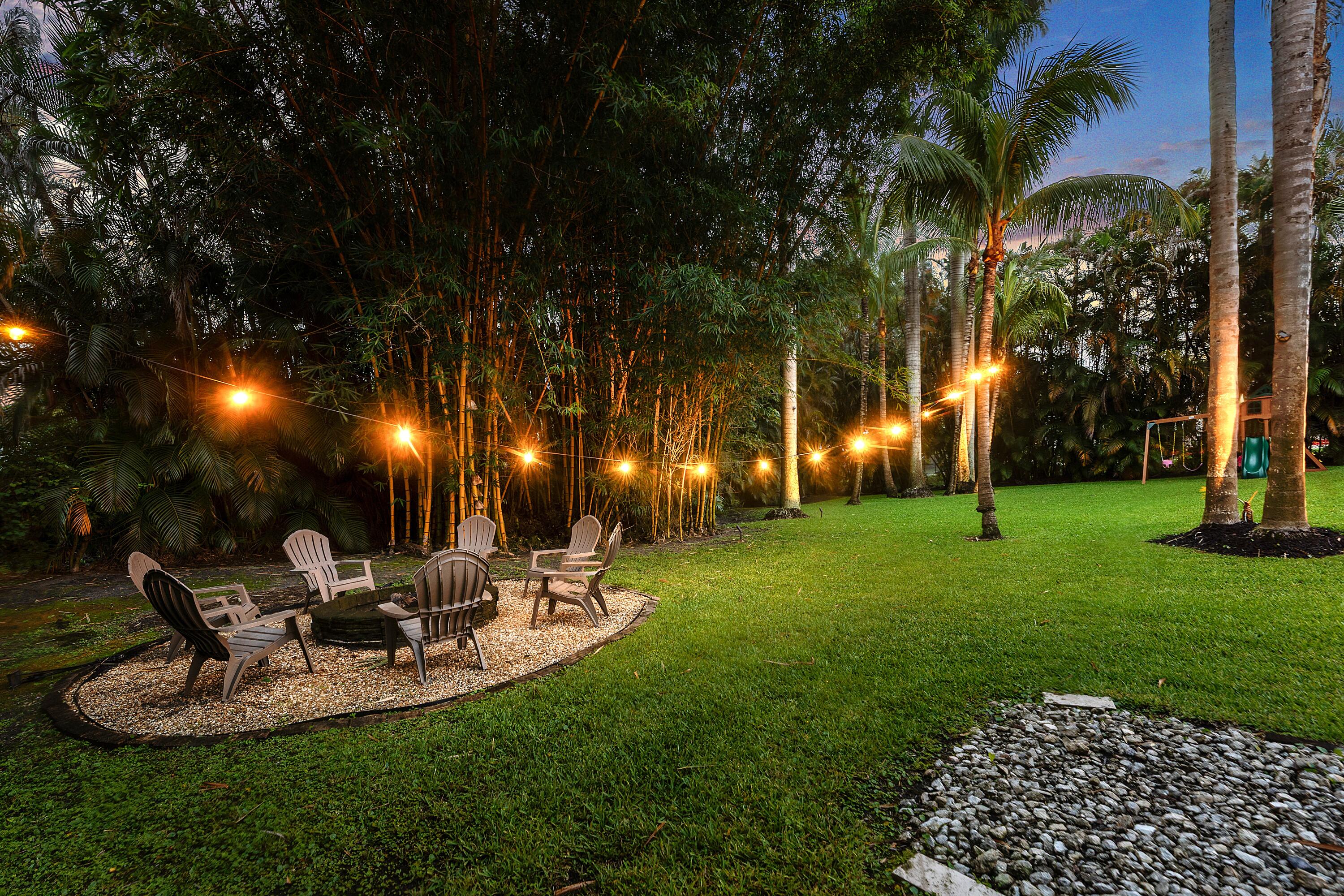 18329 LOXAHATCHEE RIVER Road