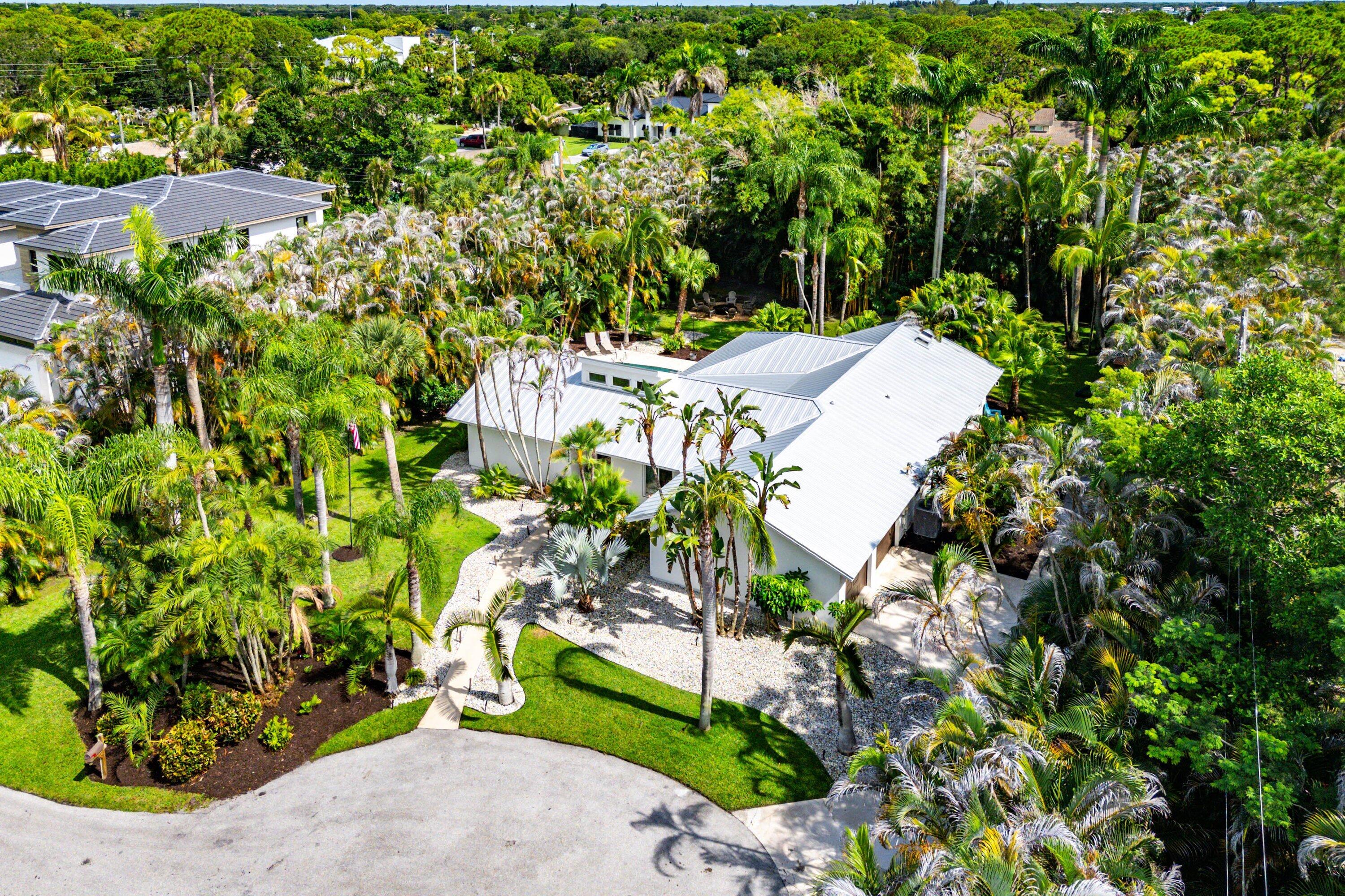 18329 LOXAHATCHEE RIVER Road