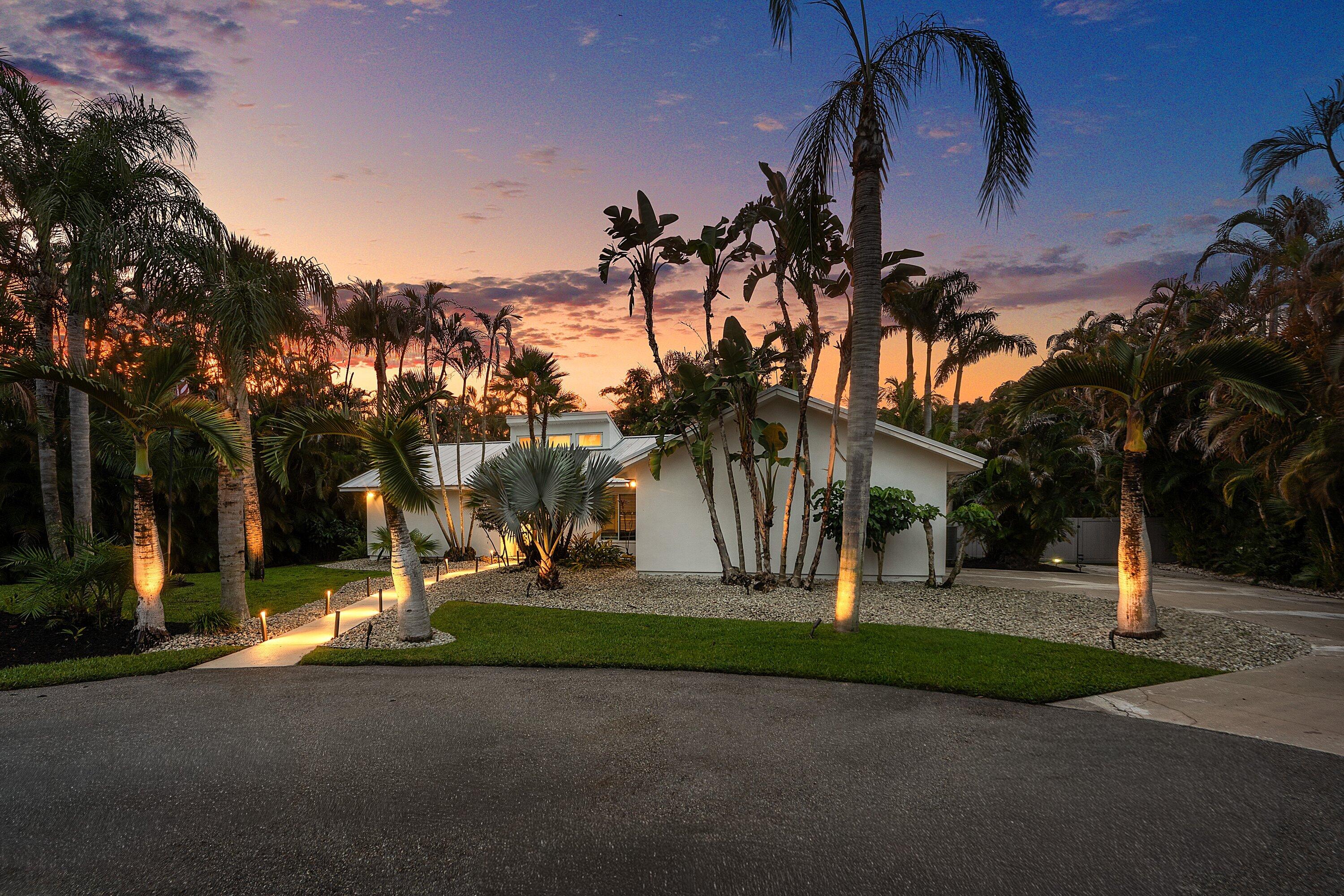 18329 LOXAHATCHEE RIVER Road