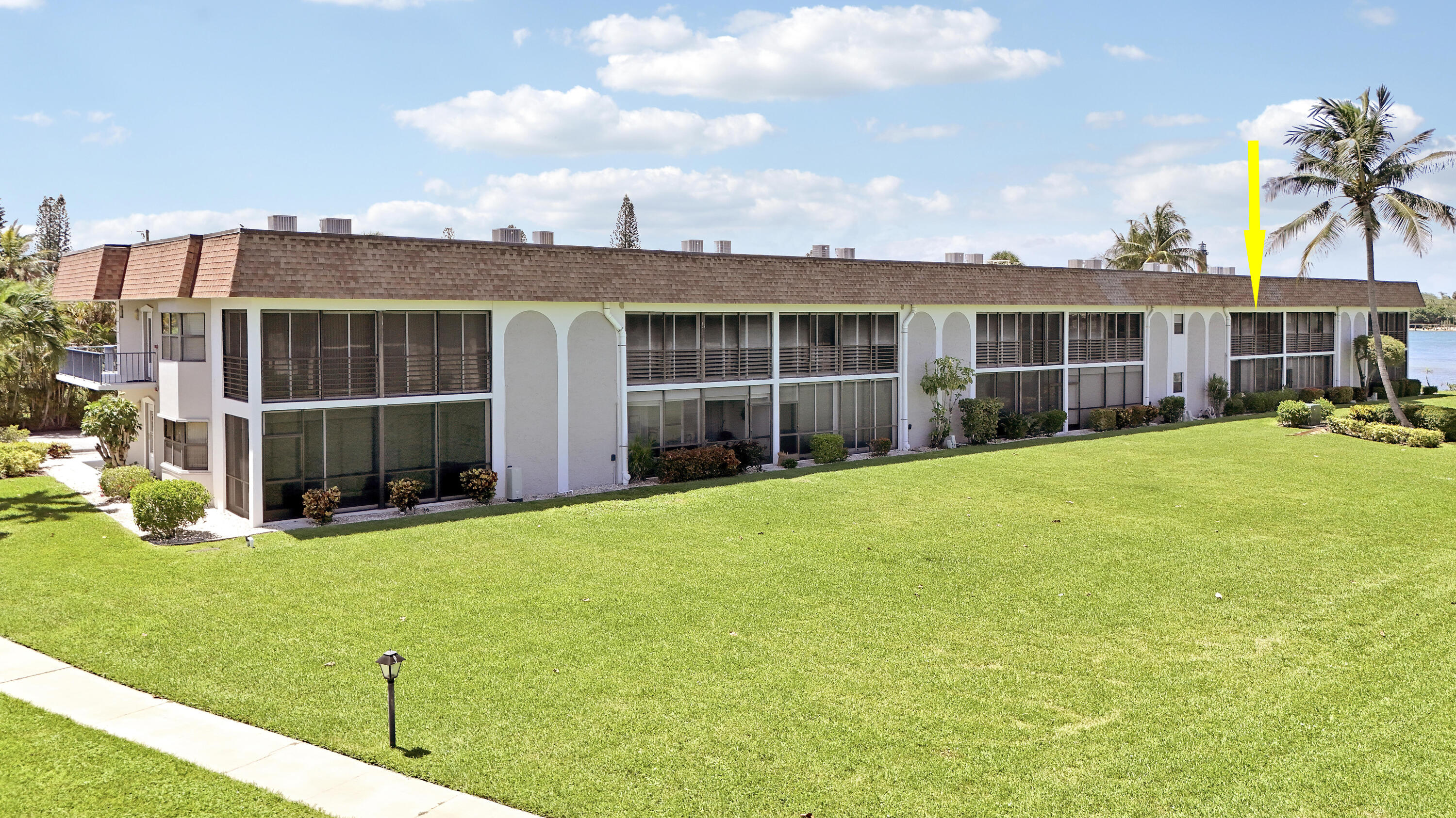 755 Saturn Street I206