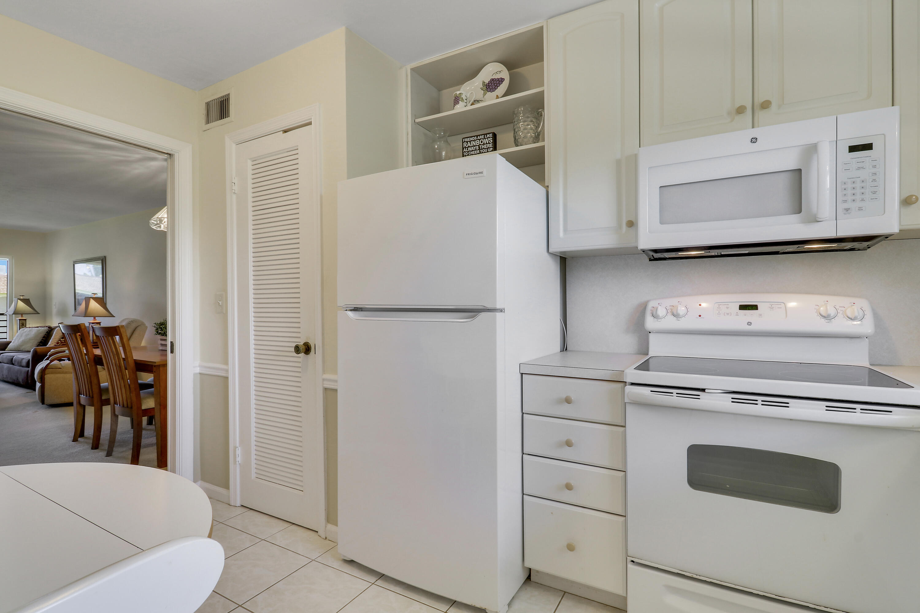 755 Saturn Street I206