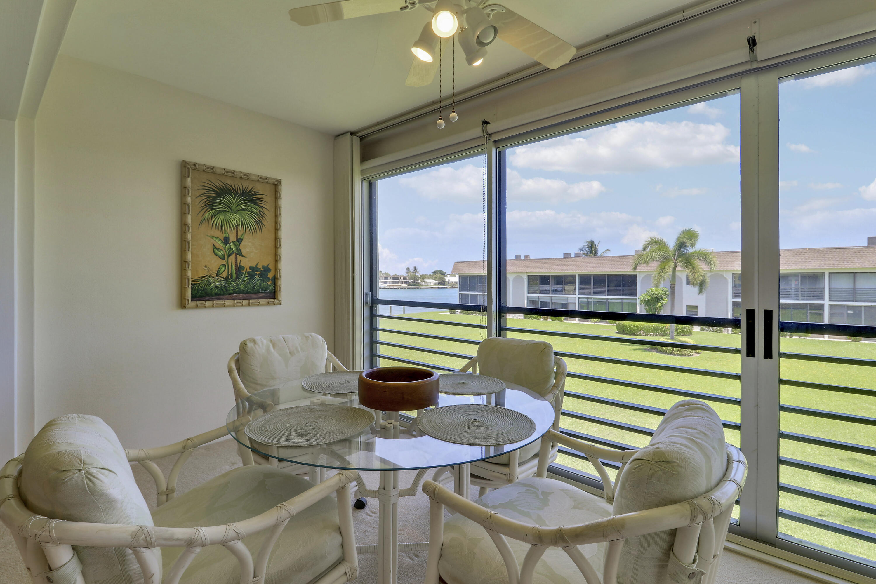 755 Saturn Street I206