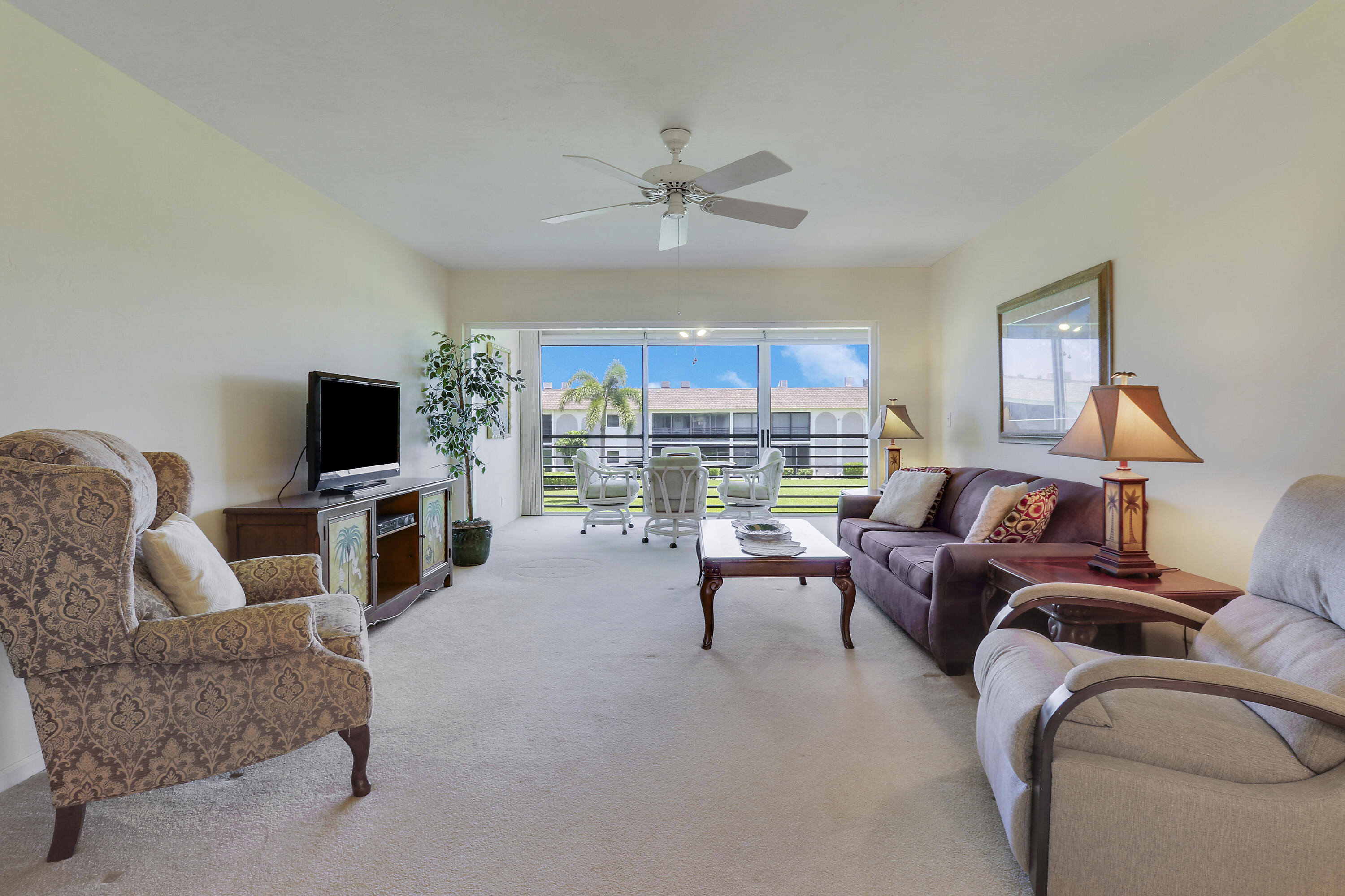 755 Saturn Street I206