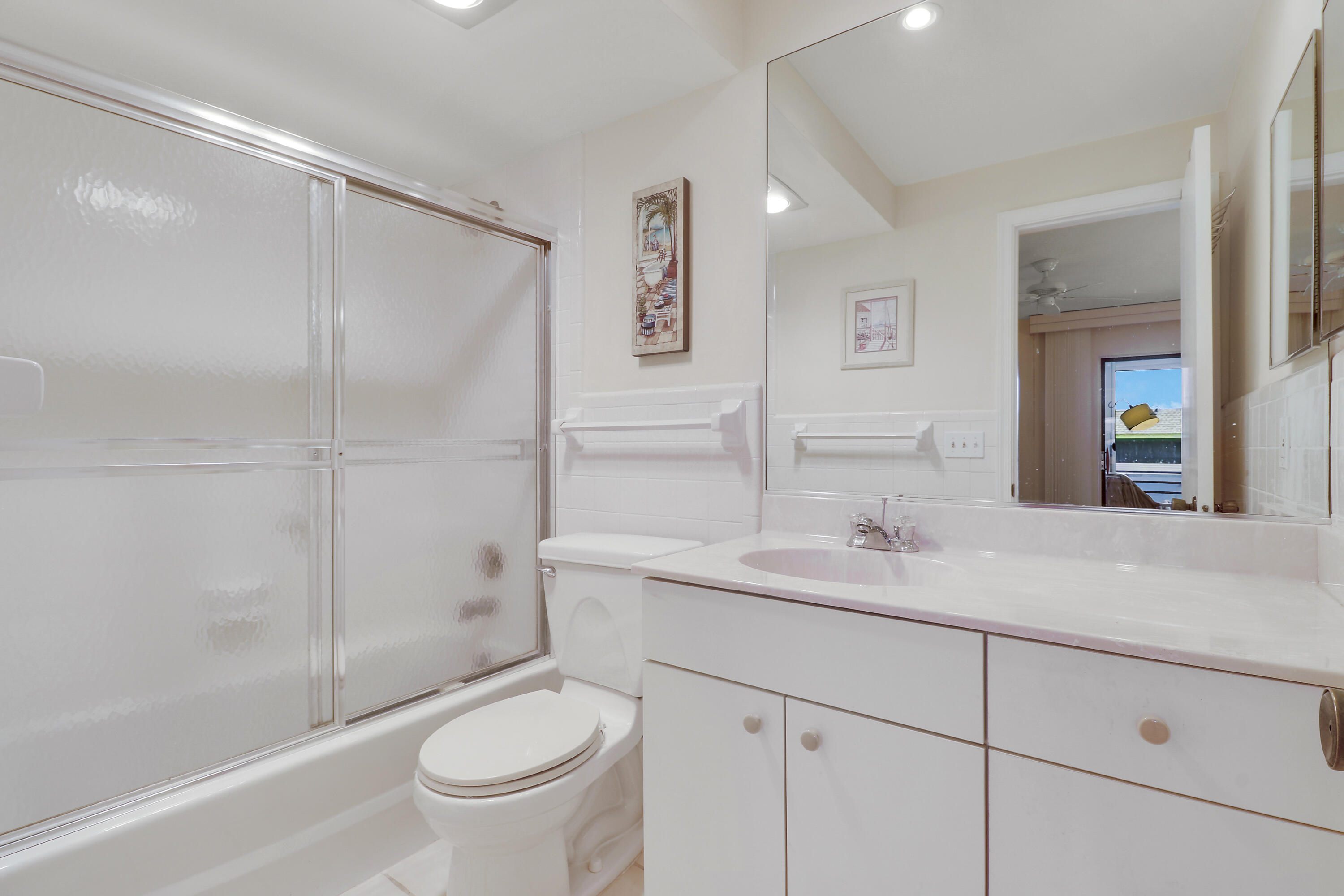 755 Saturn Street I206
