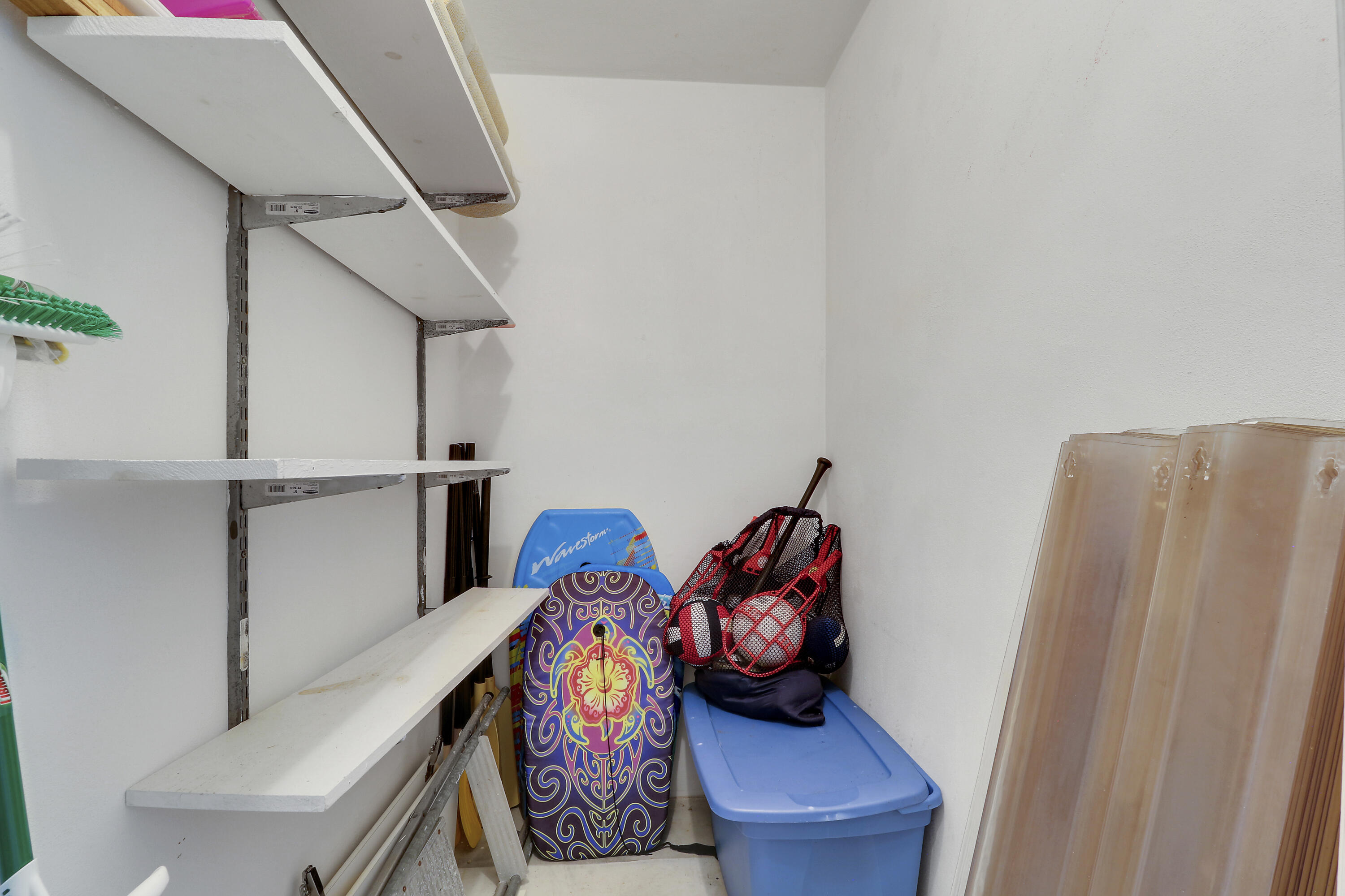 755 Saturn Street I206