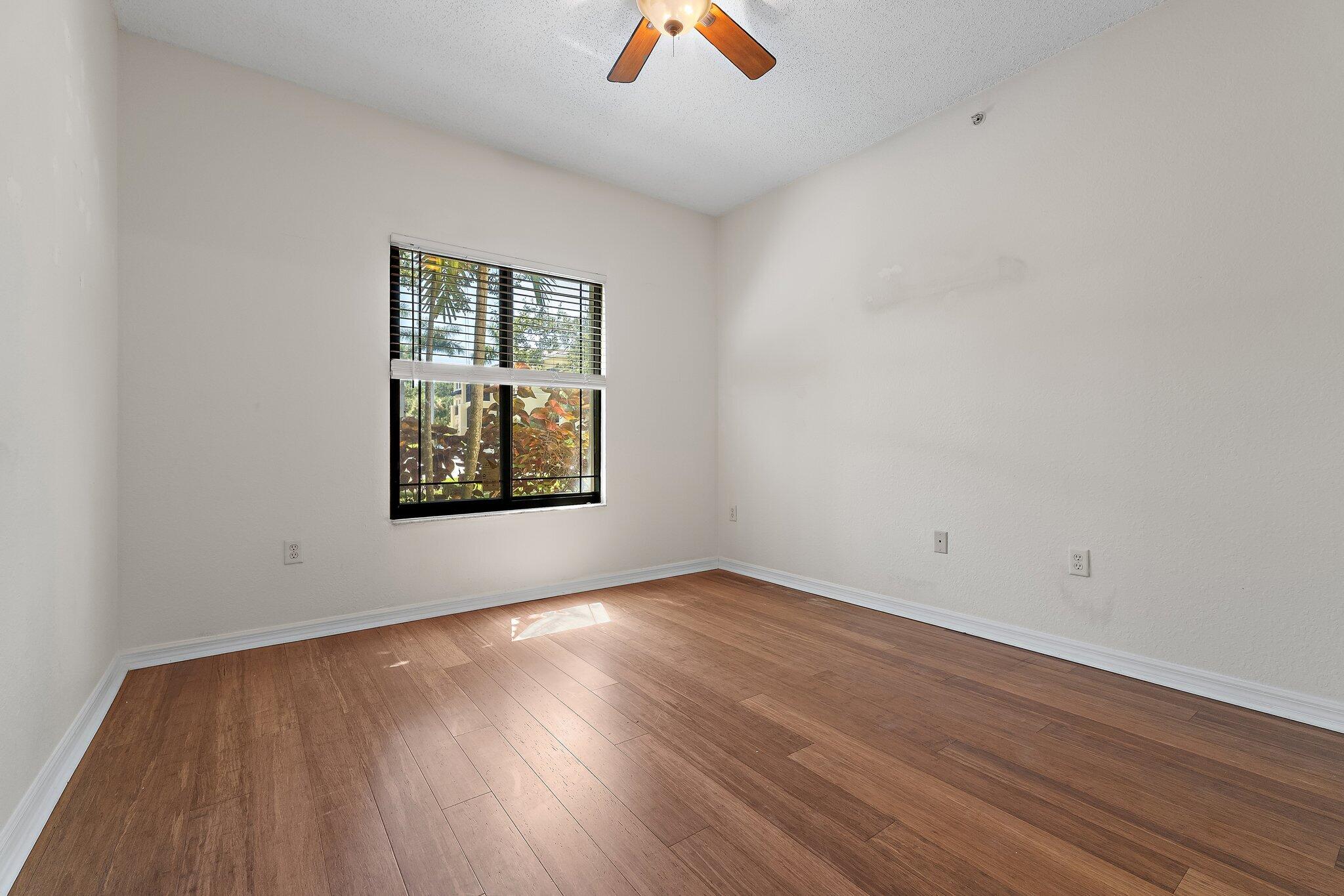 3020 ALCAZAR Place 106