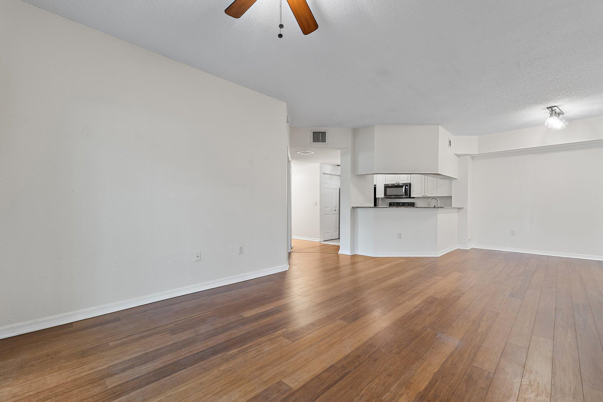 3020 ALCAZAR Place 106