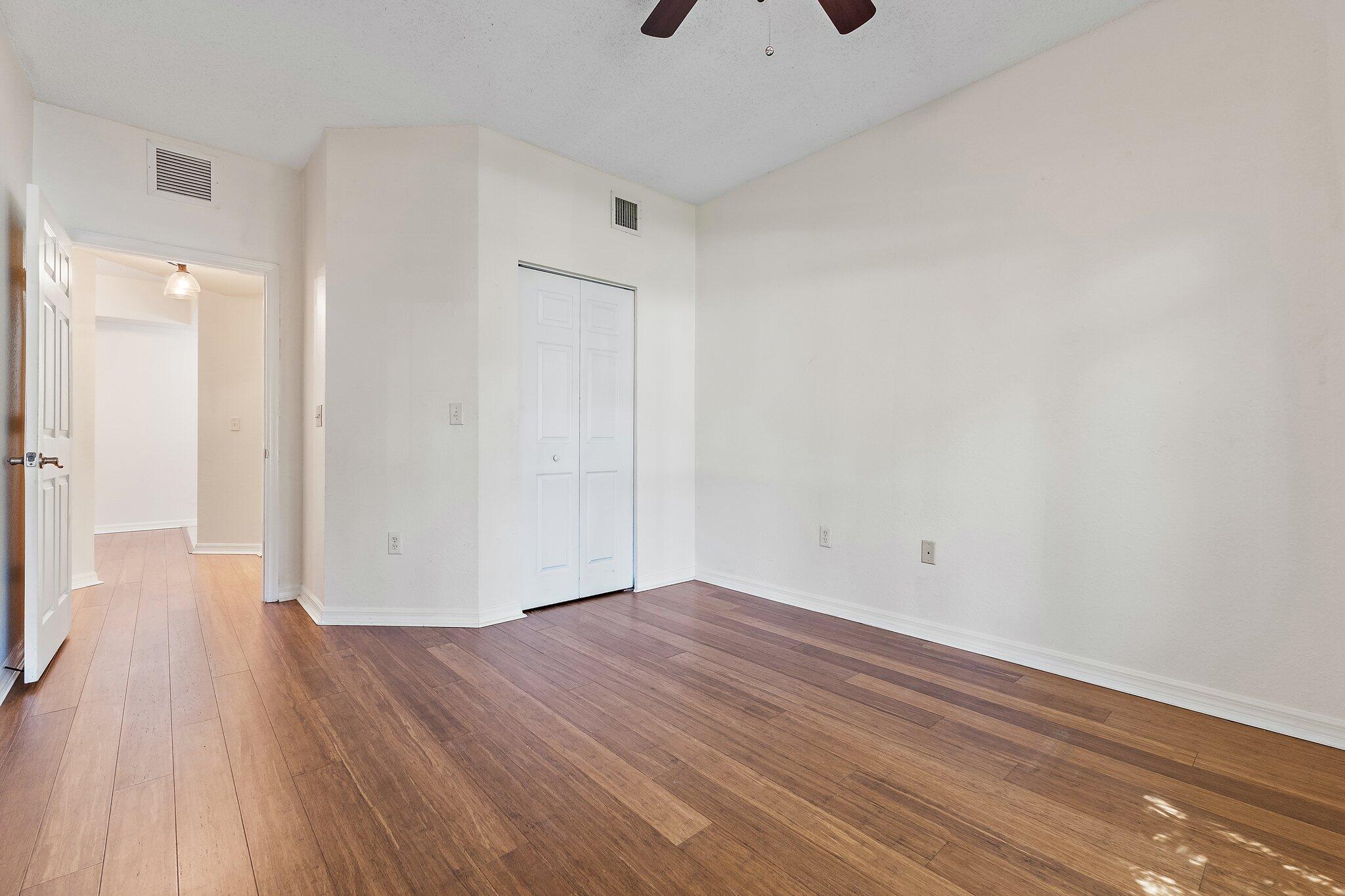 3020 ALCAZAR Place 106