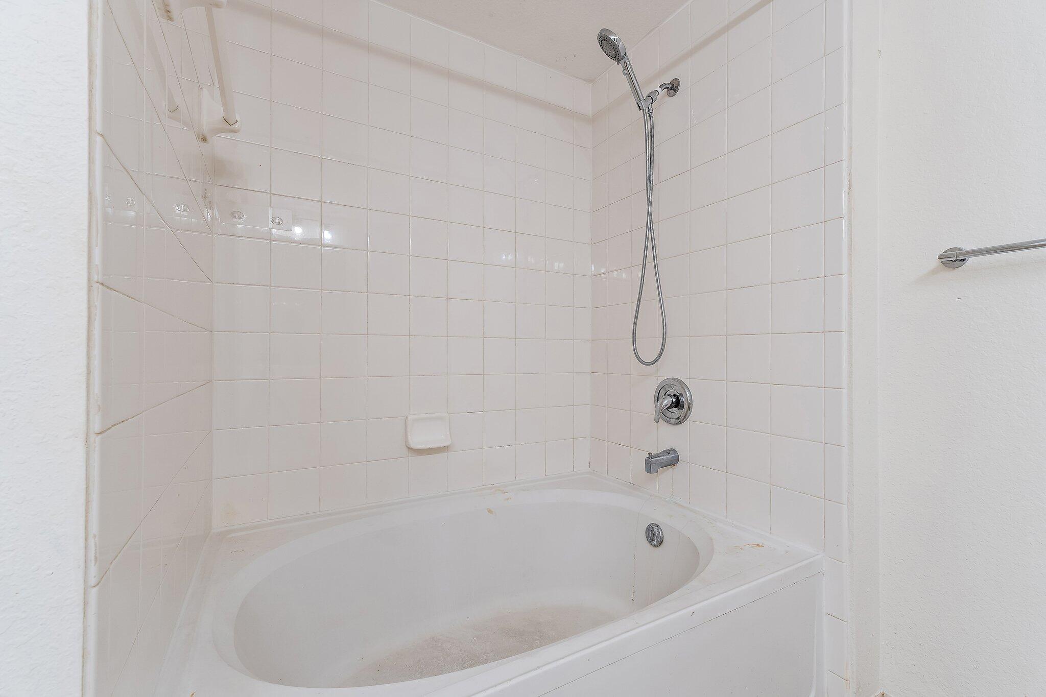 3020 ALCAZAR Place 106