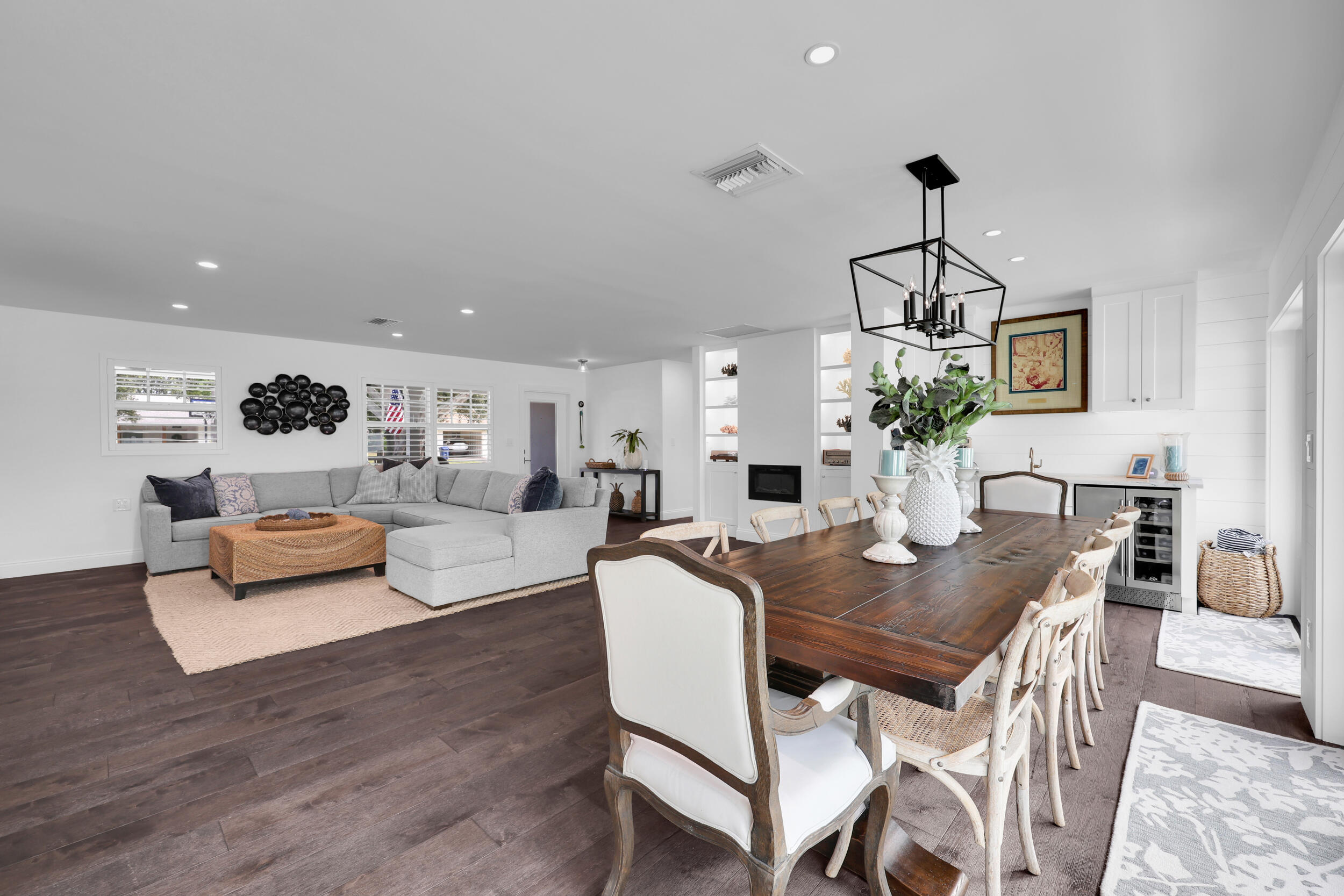 8 WINDSOR Road W
