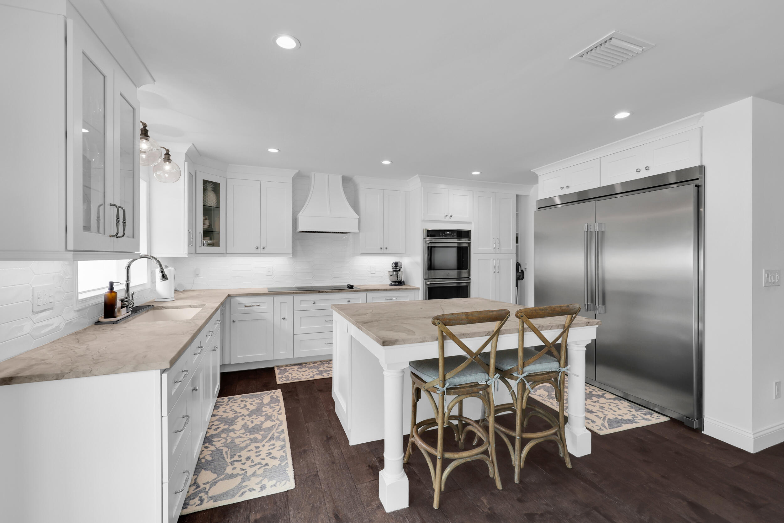 8 WINDSOR Road W